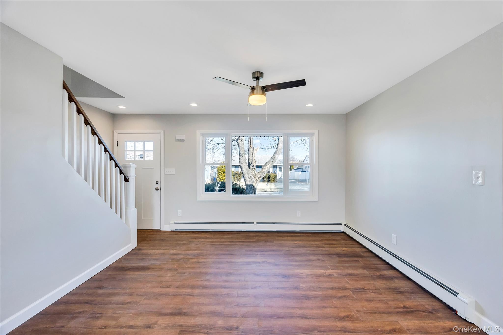 7 Howard Avenue, Freeport, NY 11520