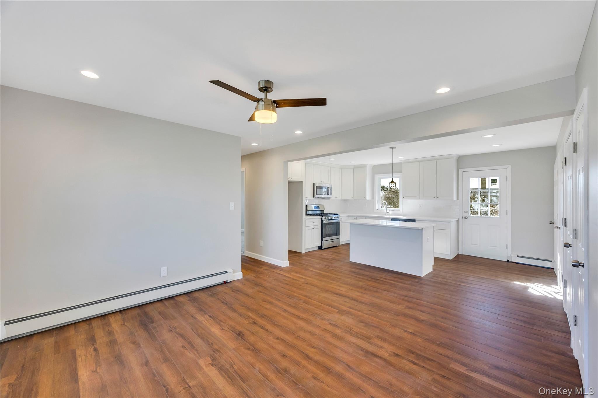 7 Howard Avenue, Freeport, NY 11520