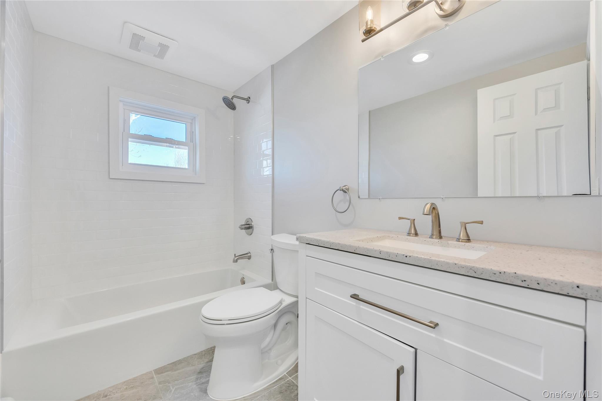 7 Howard Avenue, Freeport, NY 11520