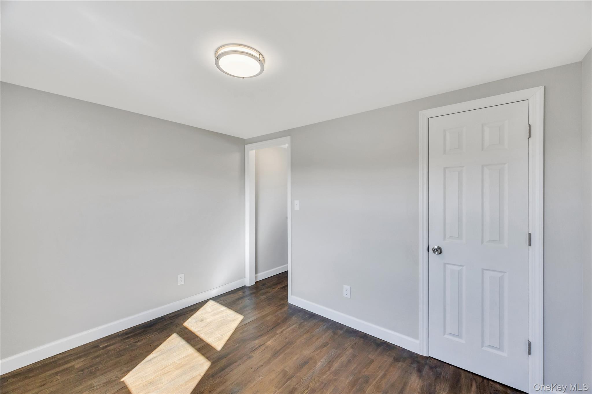 7 Howard Avenue, Freeport, NY 11520