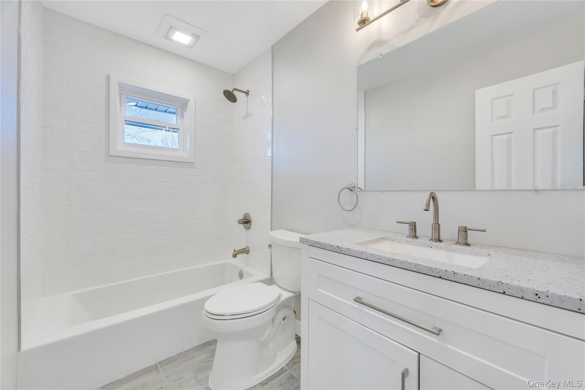 7 Howard Avenue, Freeport, NY 11520