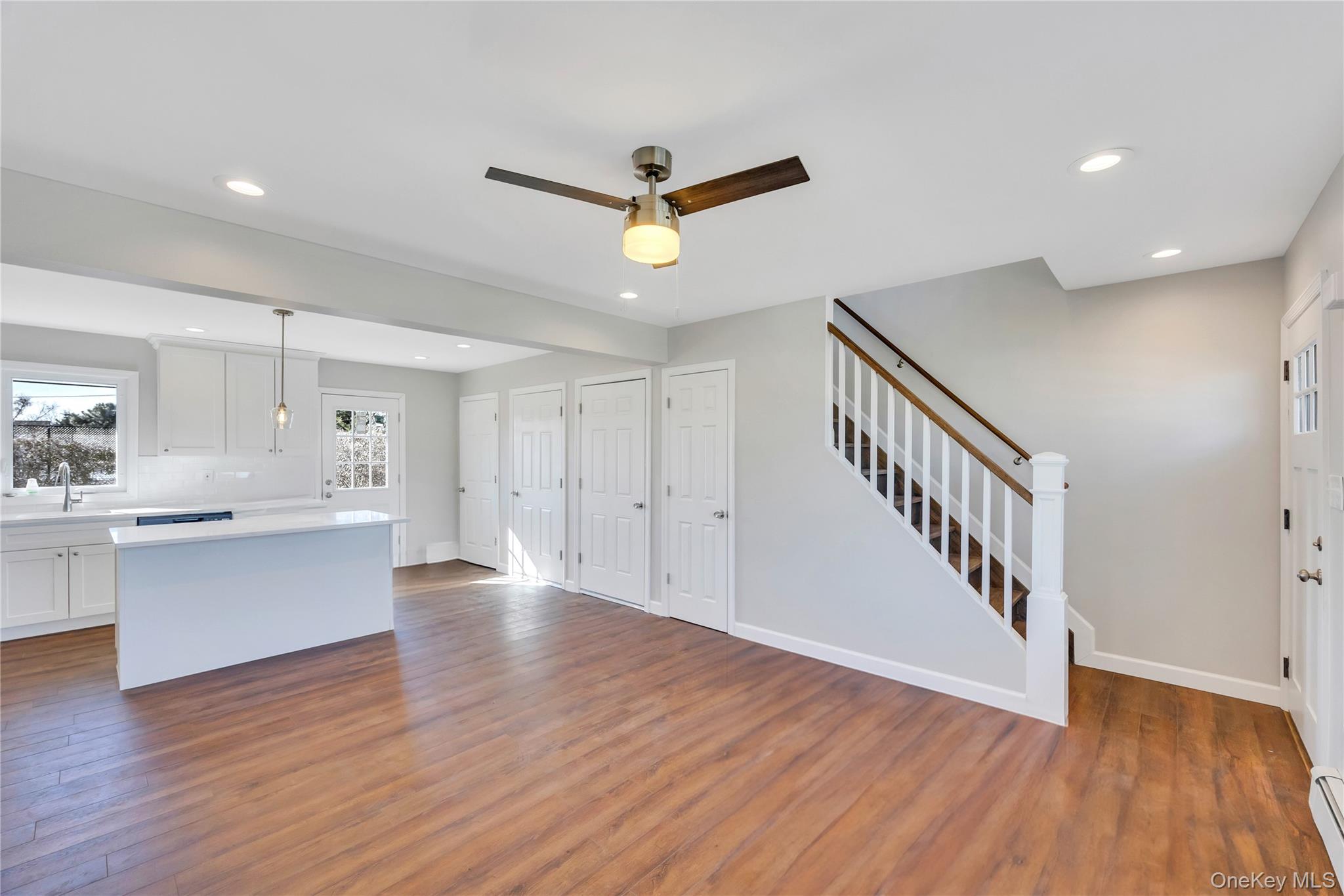 7 Howard Avenue, Freeport, NY 11520