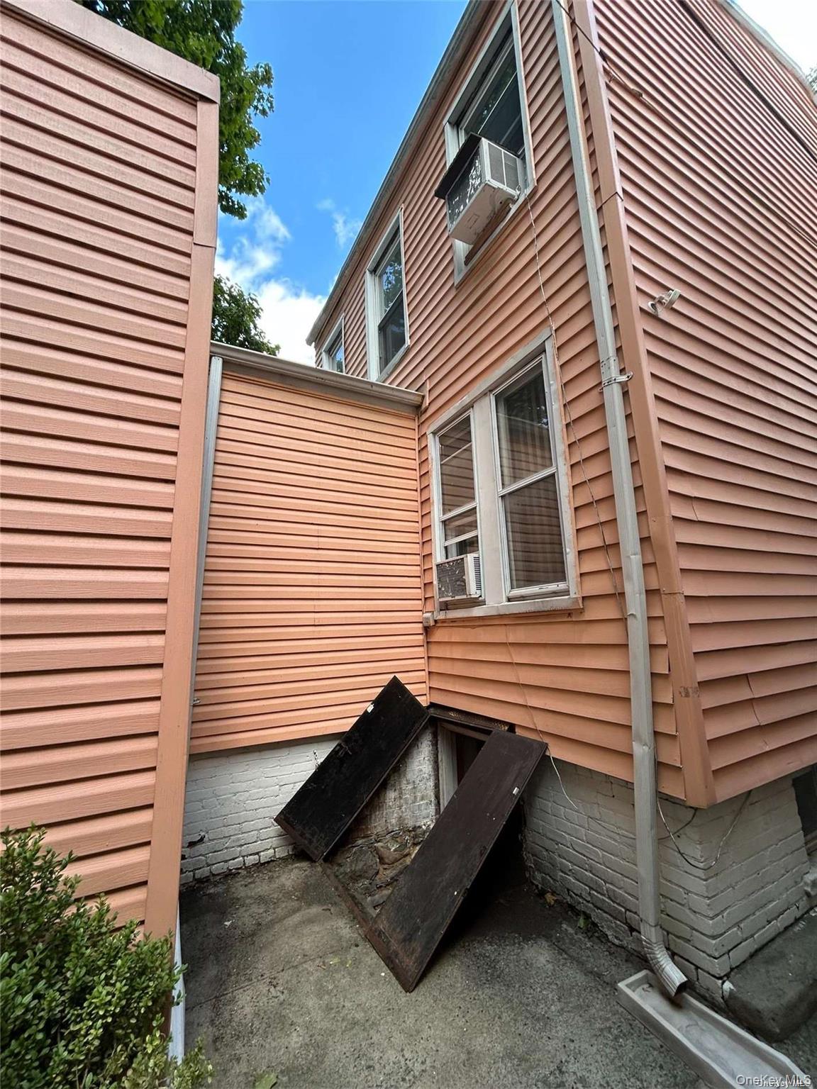 168 Miller Avenue, Brooklyn, NY 11207