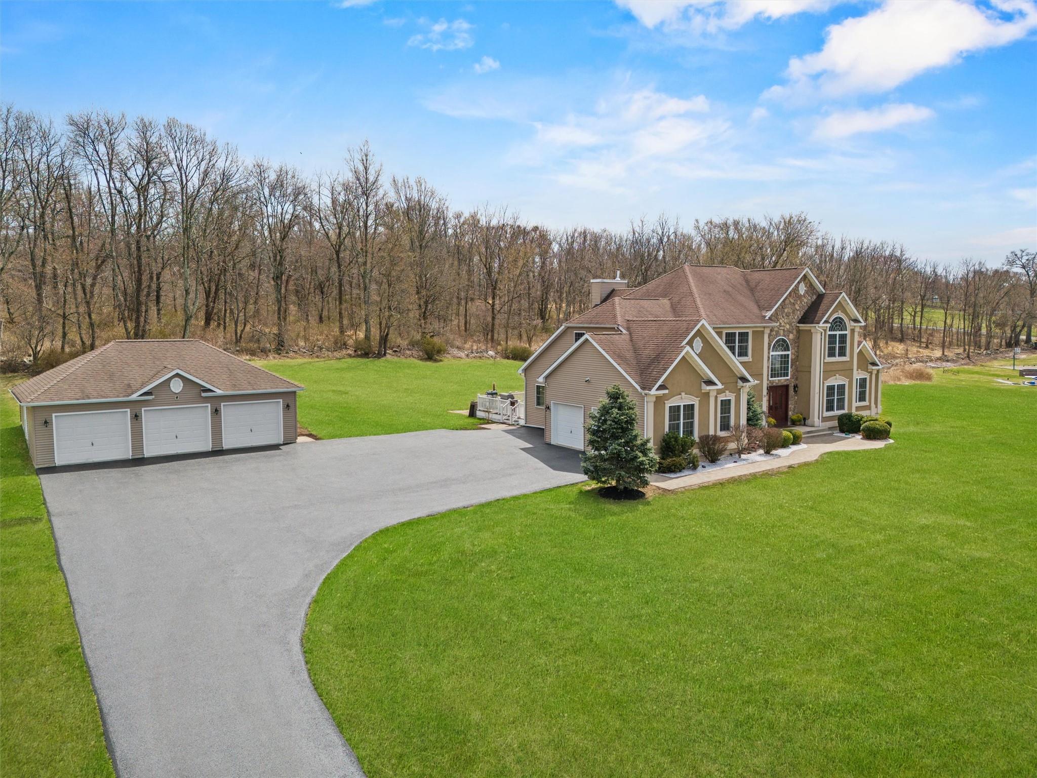 26 Erin Court, Middletown, NY 10941