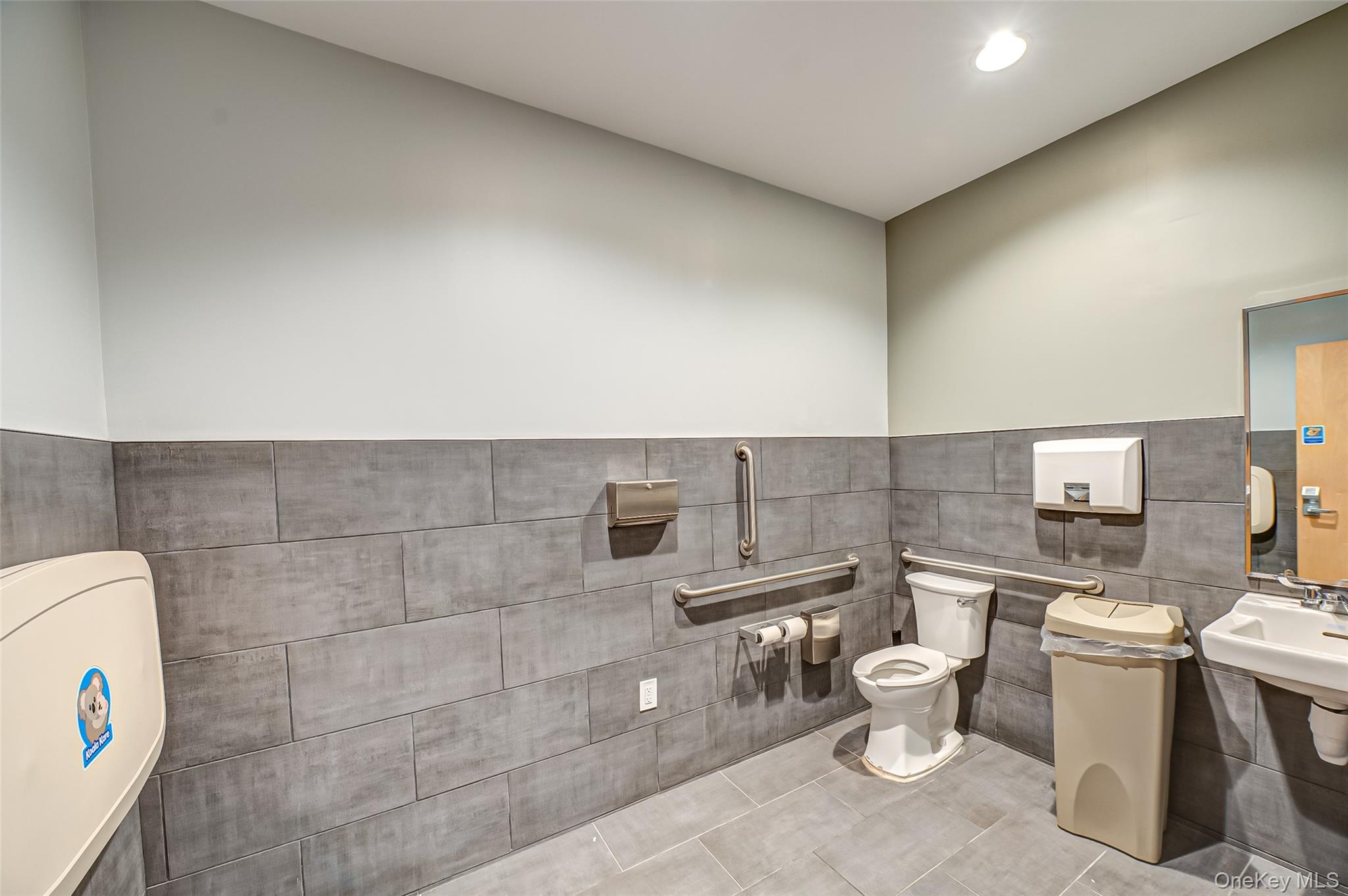 24 Railroad Avenue, Patchogue, NY 11772