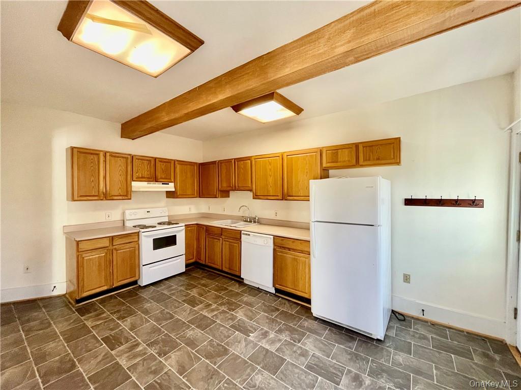 17 Ribbecke Hill Road, Pine Bush, NY 12566