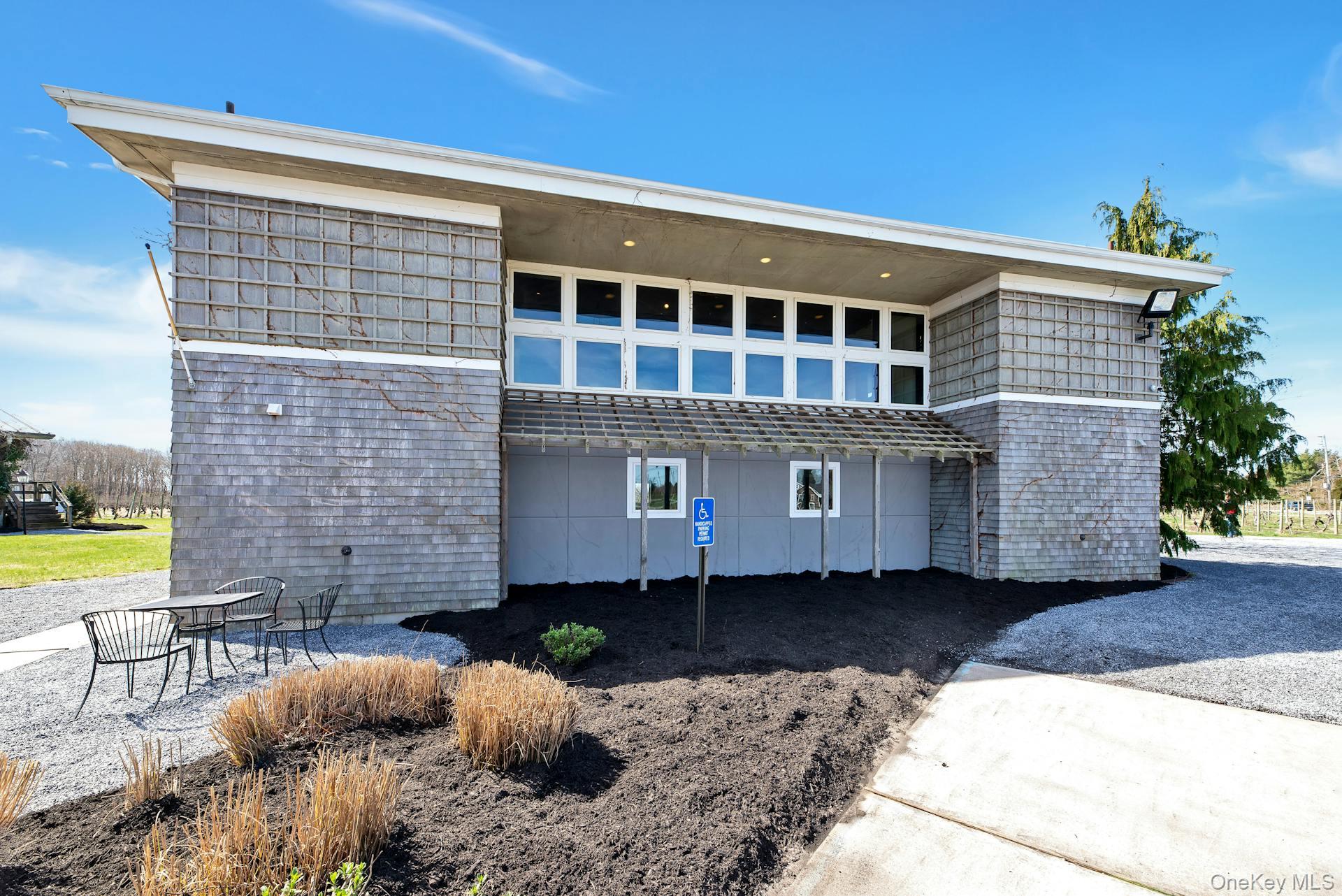 3385 Depot Lane, Cutchogue, NY 11935