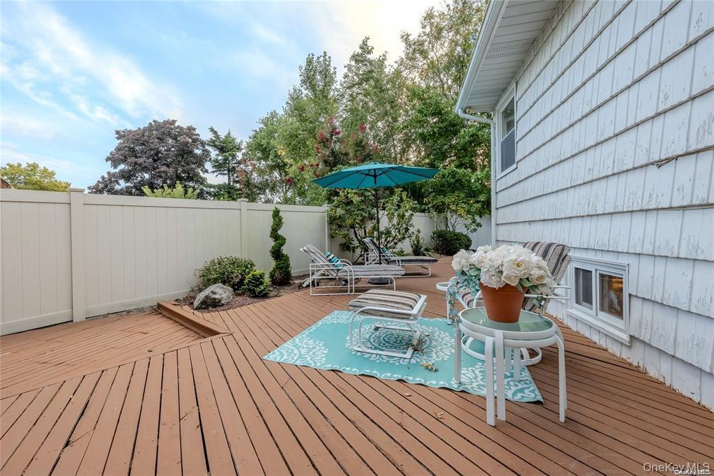 2872 Rosebud Avenue, Merrick, NY 11566