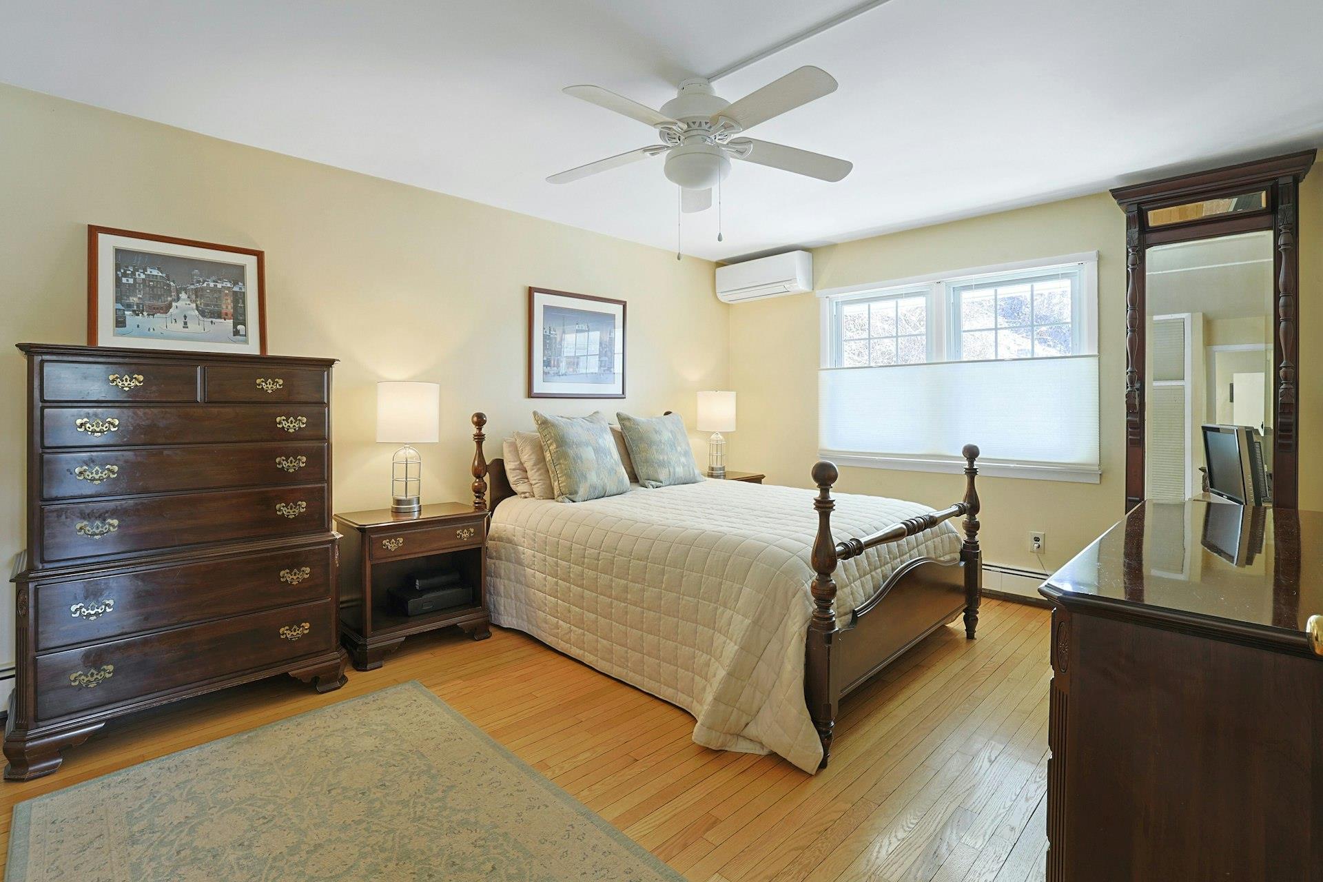 24 Burnsdale Avenue, Valhalla, NY 10595