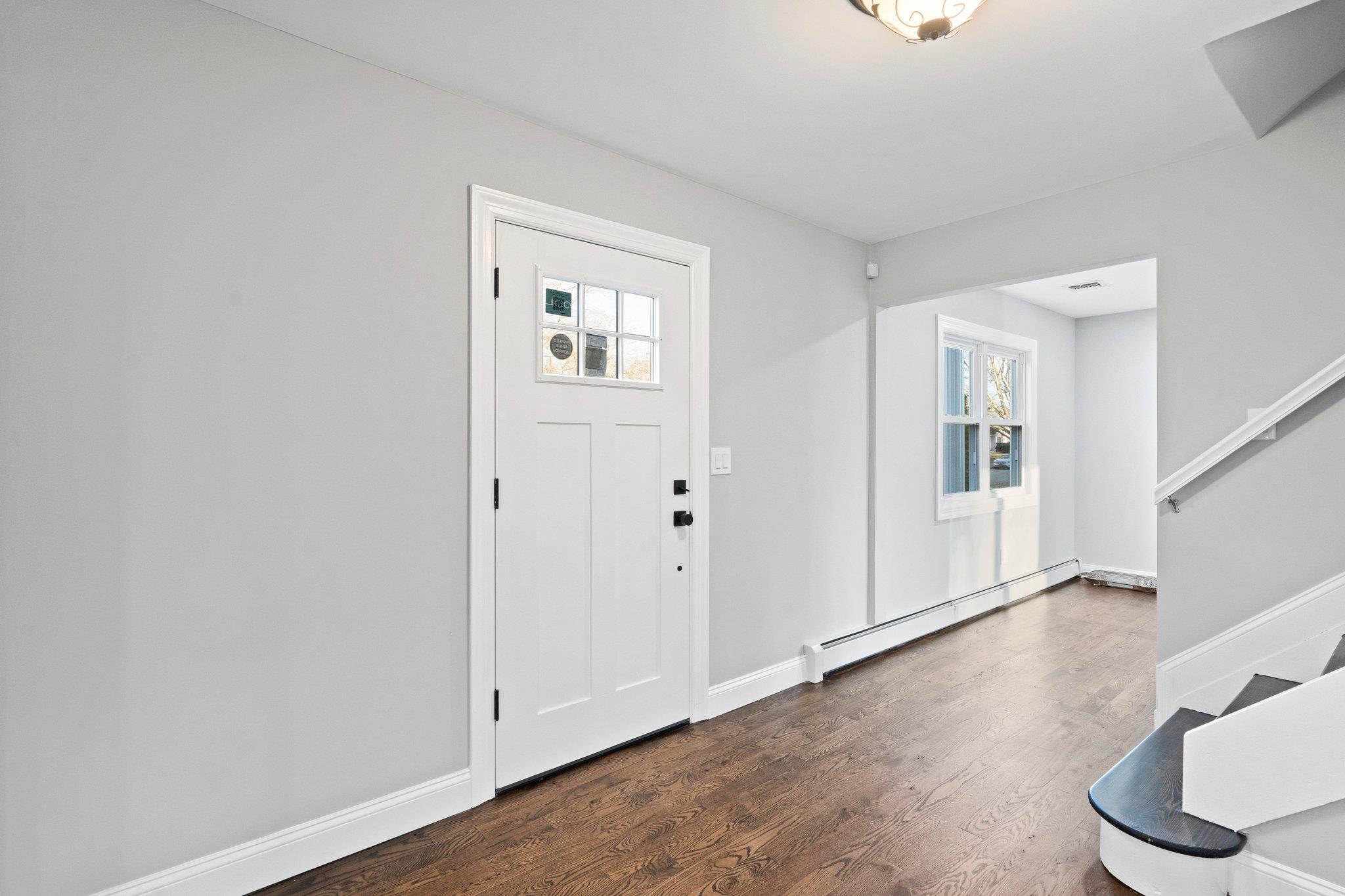 14 Sandpiper Lane, Coram, NY 11727