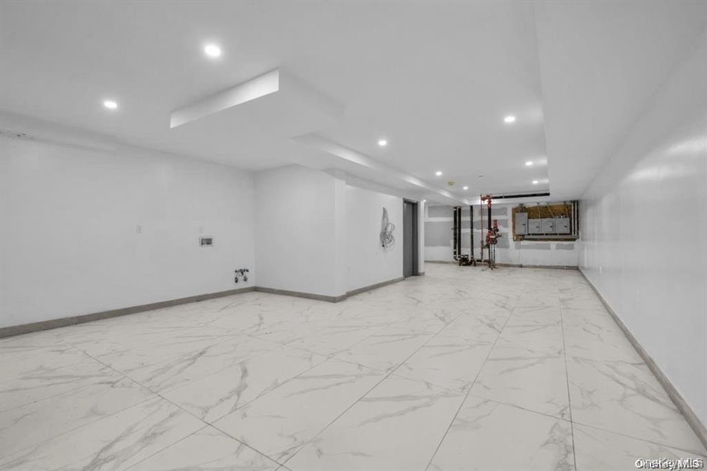 140-03 32 Avenue, Flushing, NY 11354