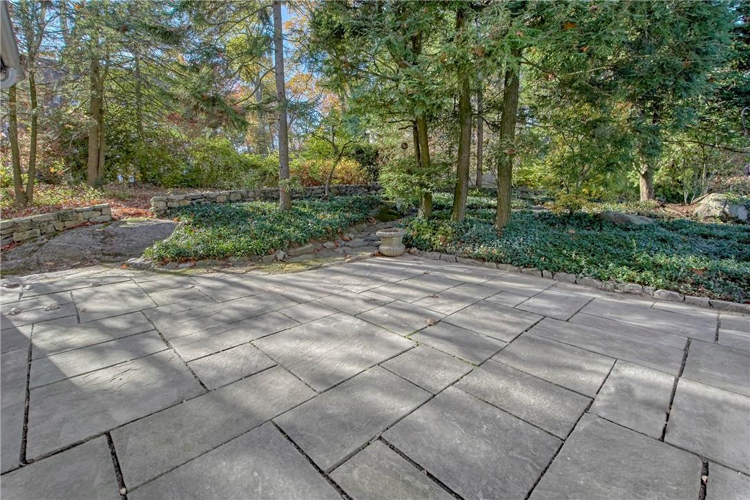 95 Dogwood Lane, Rye, NY 10580