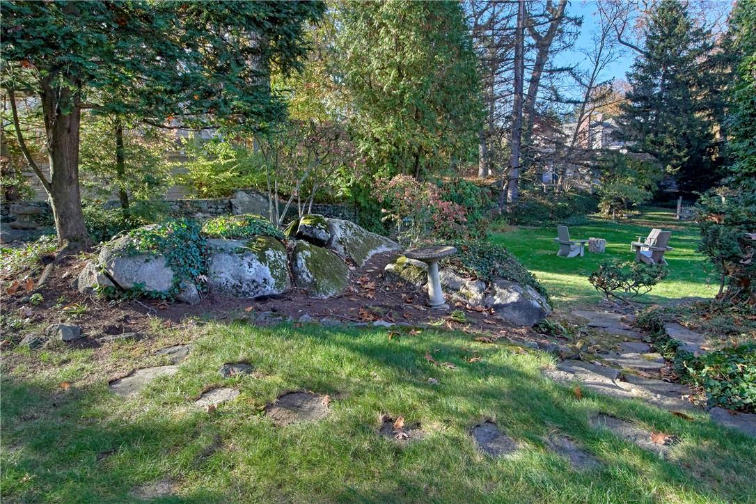 95 Dogwood Lane, Rye, NY 10580