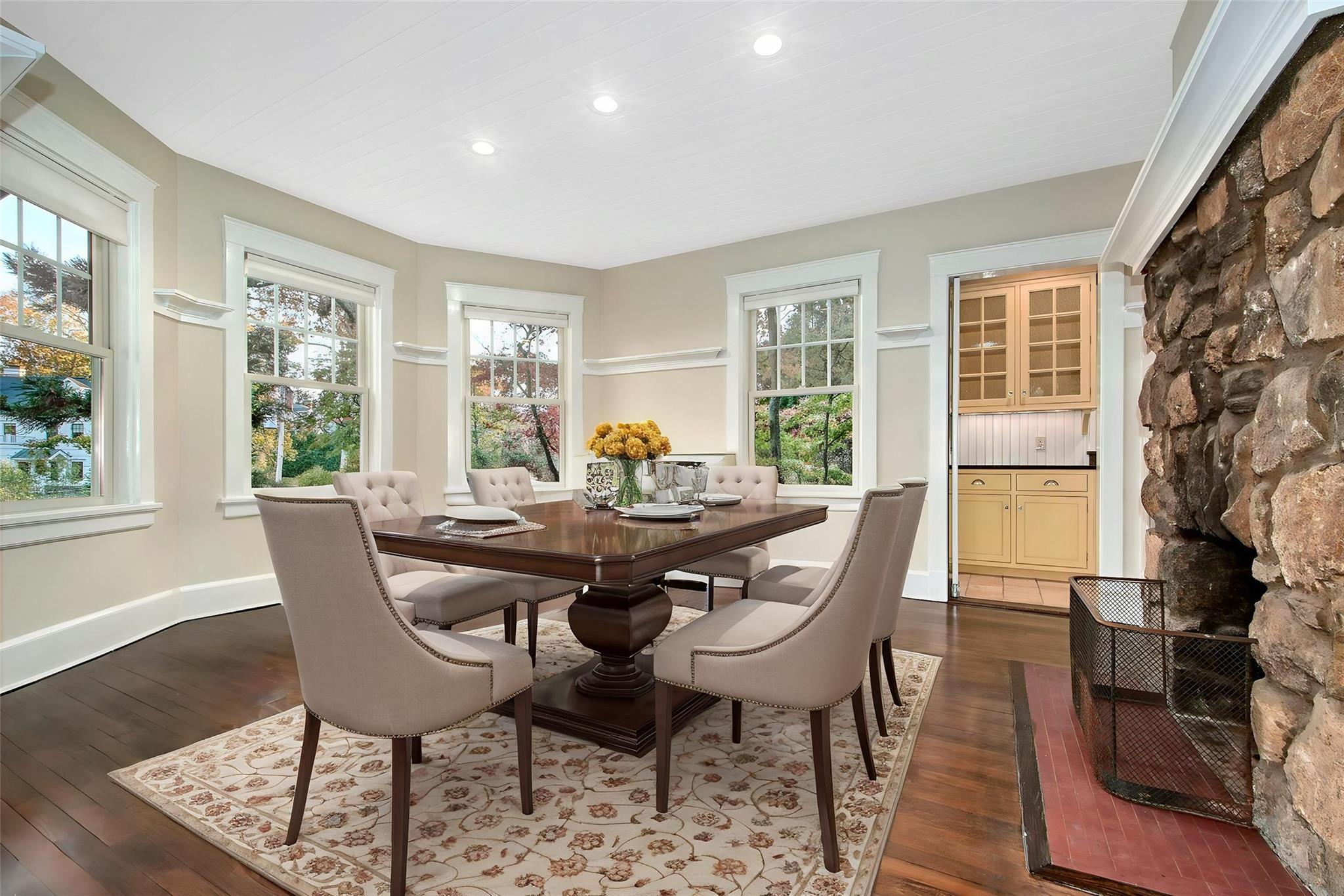 95 Dogwood Lane, Rye, NY 10580