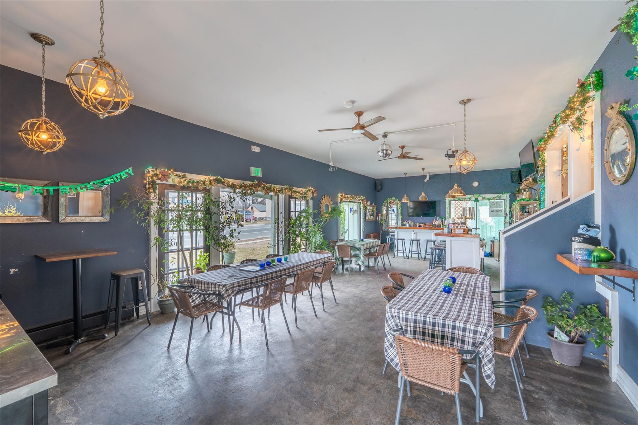 13100 Main Road, Mattituck, NY 11952