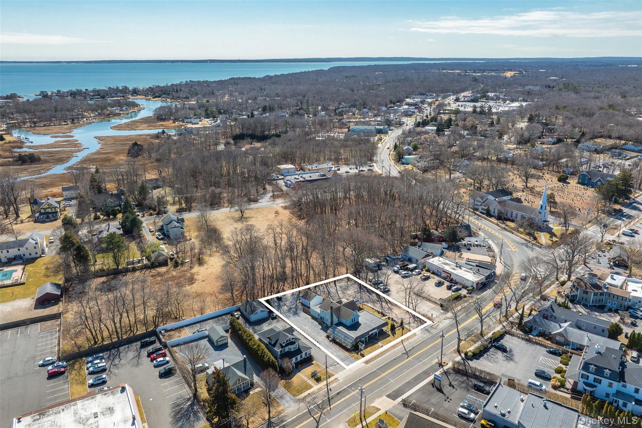 13100 Main Rd, Mattituck, NY 11952