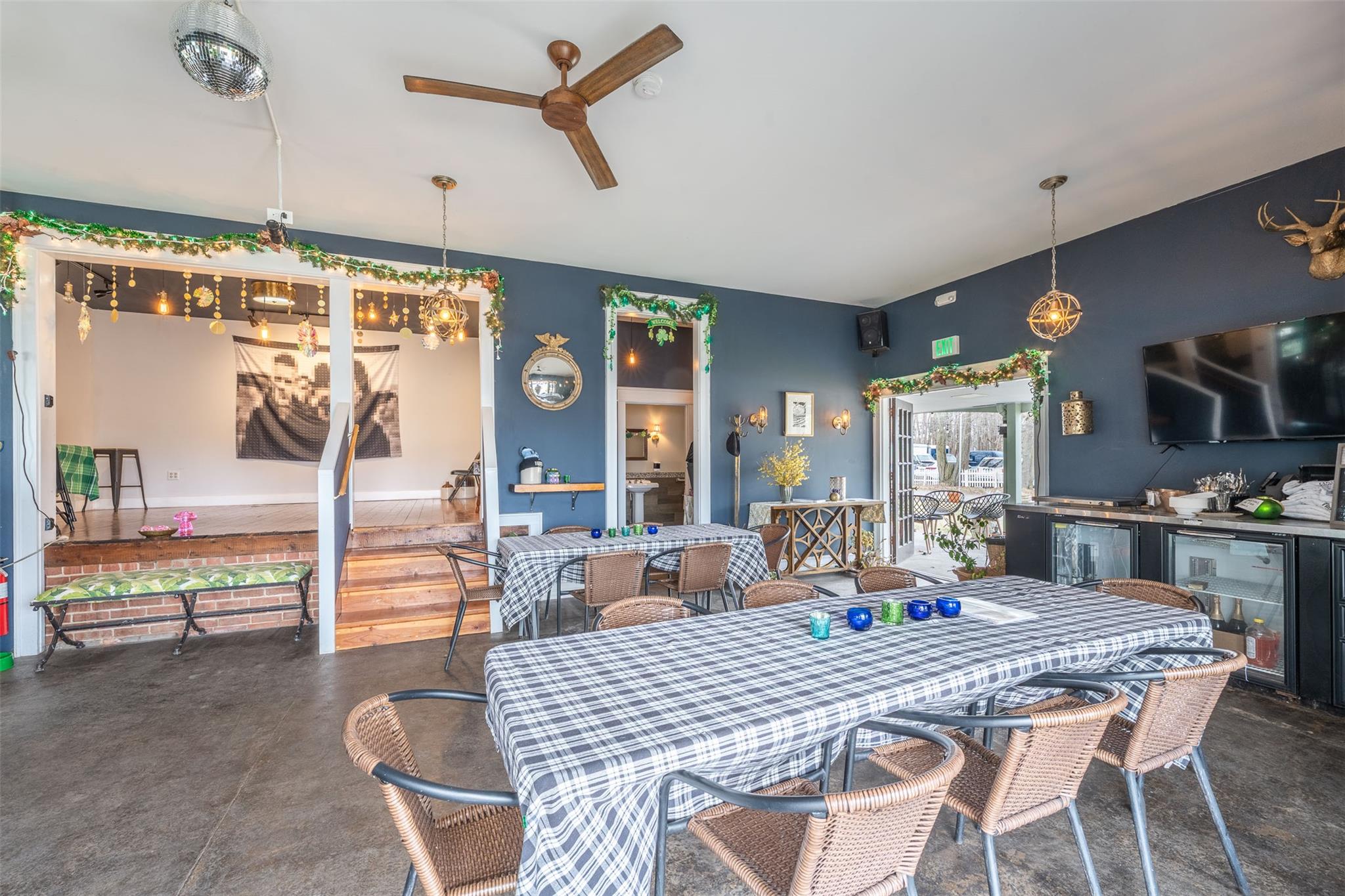 13100 Main Rd, Mattituck, NY 11952