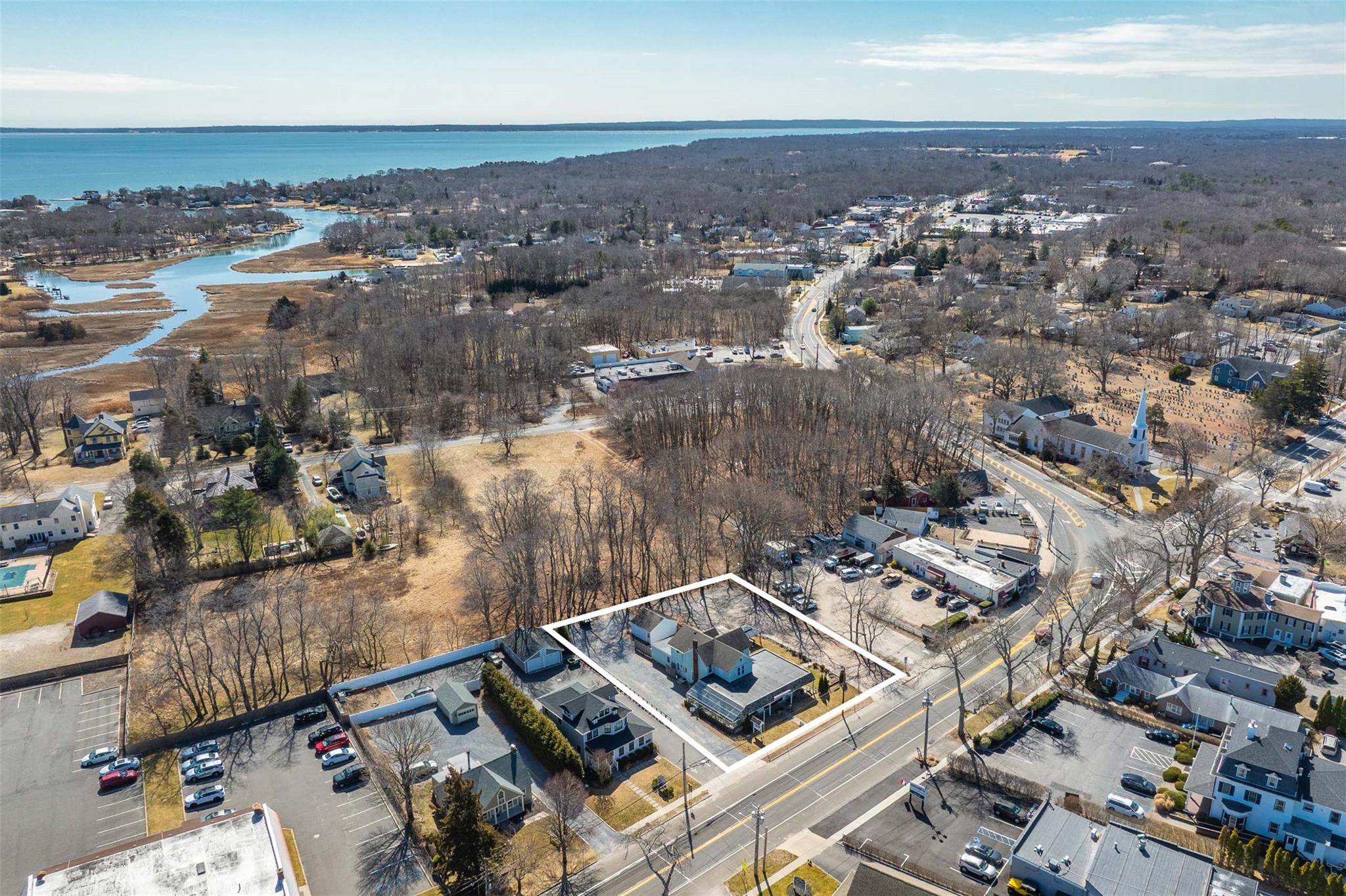 13100 Main Rd, Mattituck, NY 11952