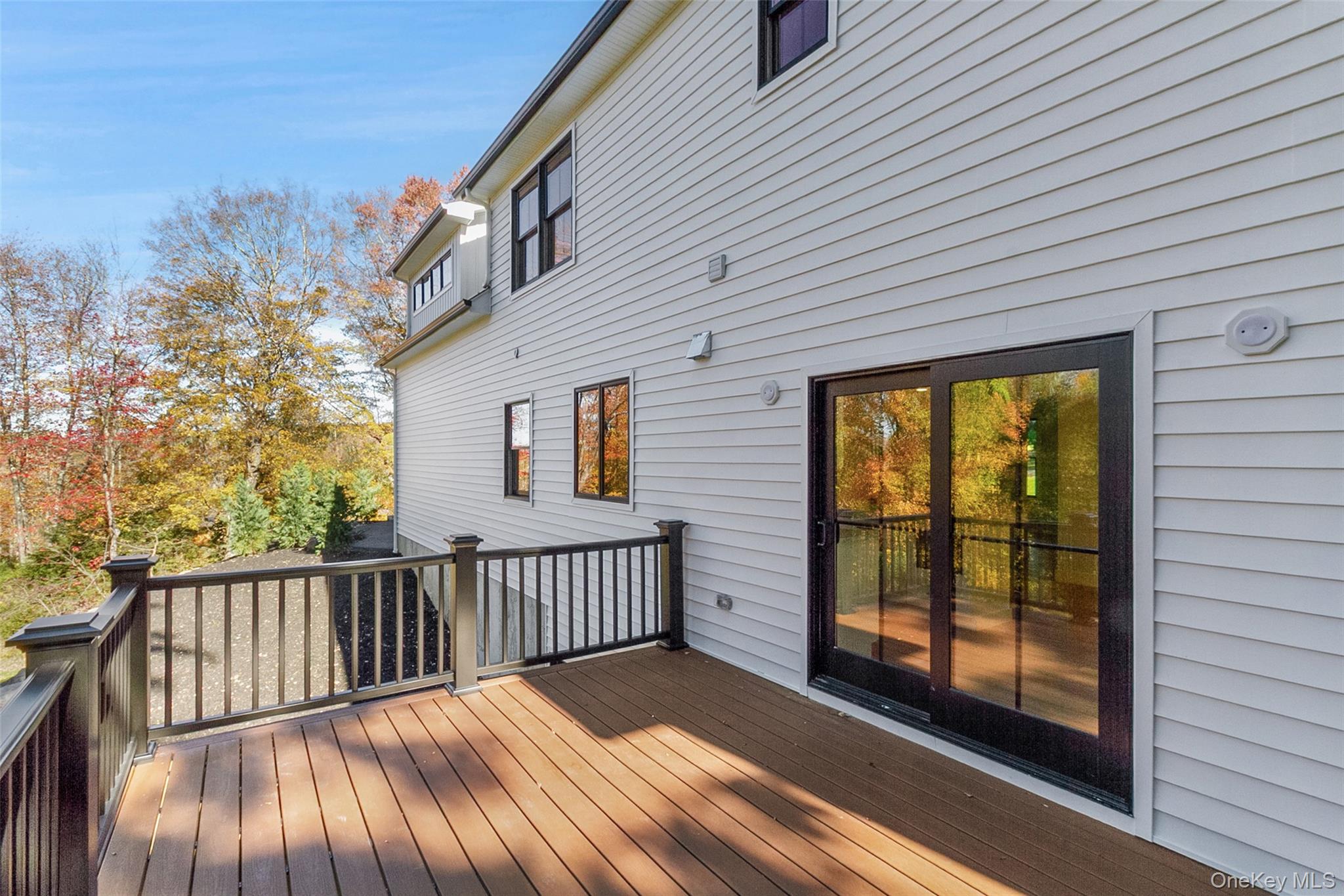 27 Sun Hill Road, Katonah, NY 10536