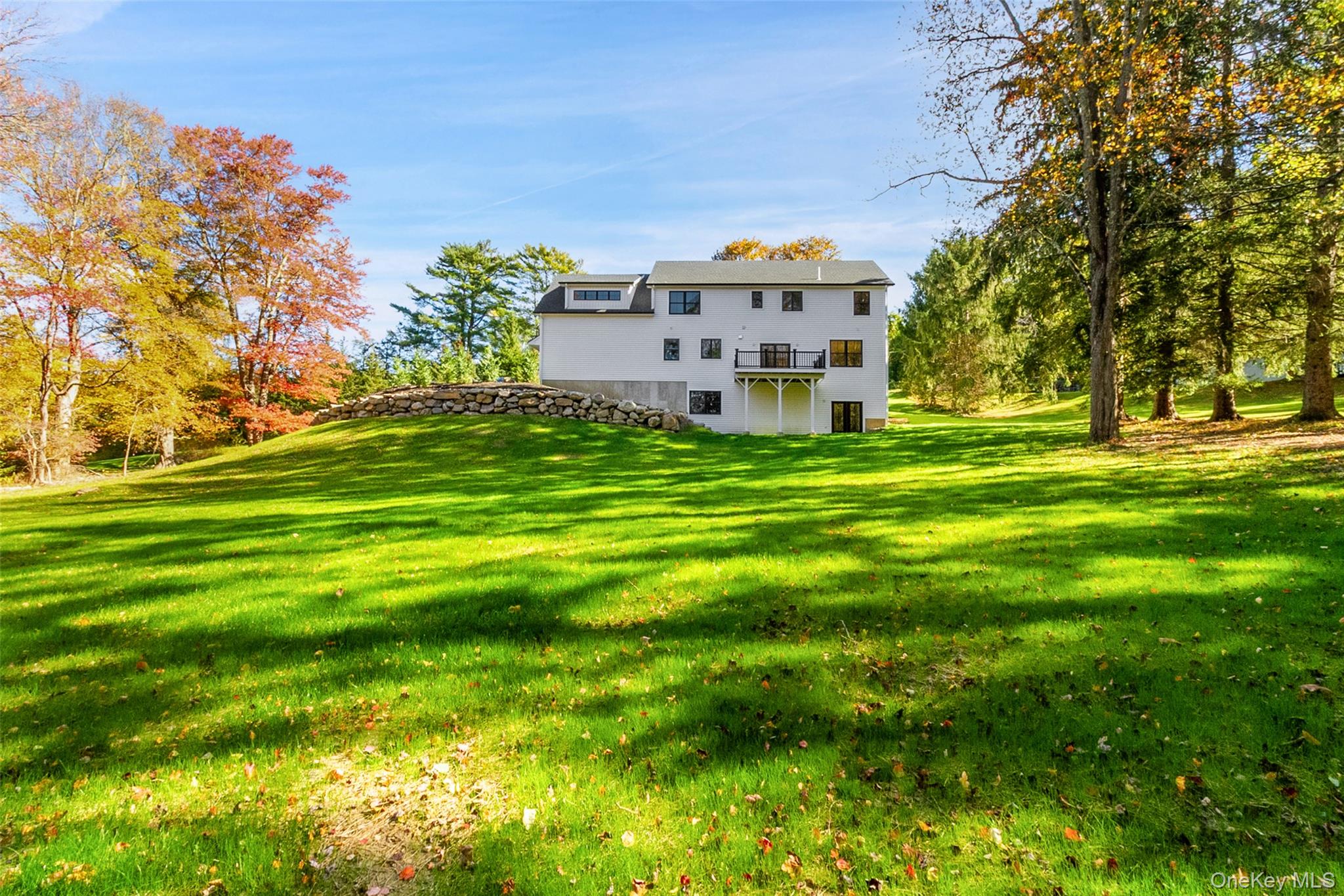 27 Sun Hill Road, Katonah, NY 10536