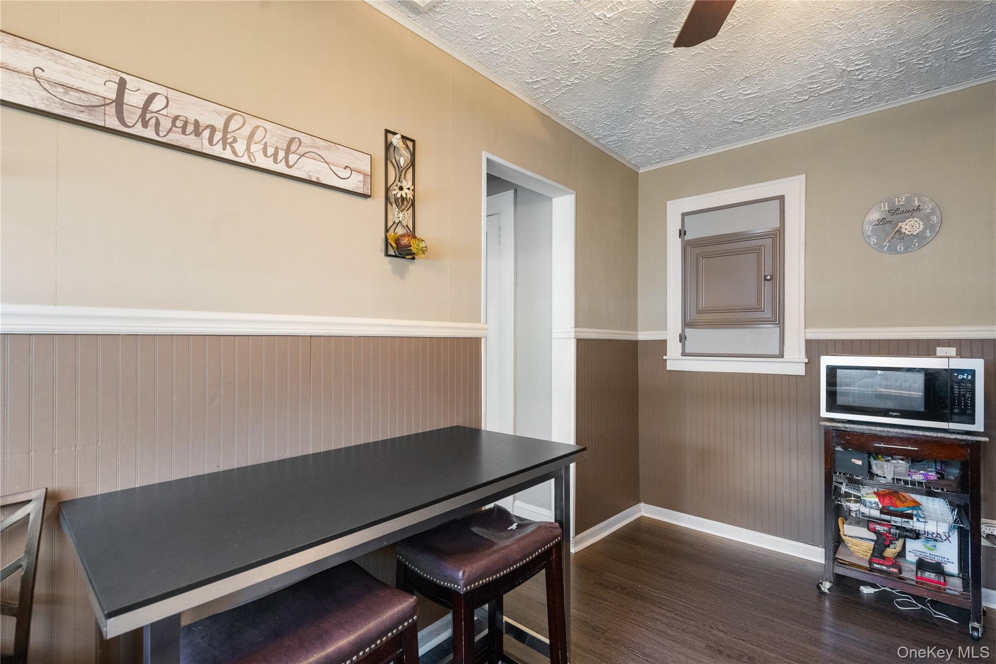 87 Whitman Avenue, Islip, NY 11751