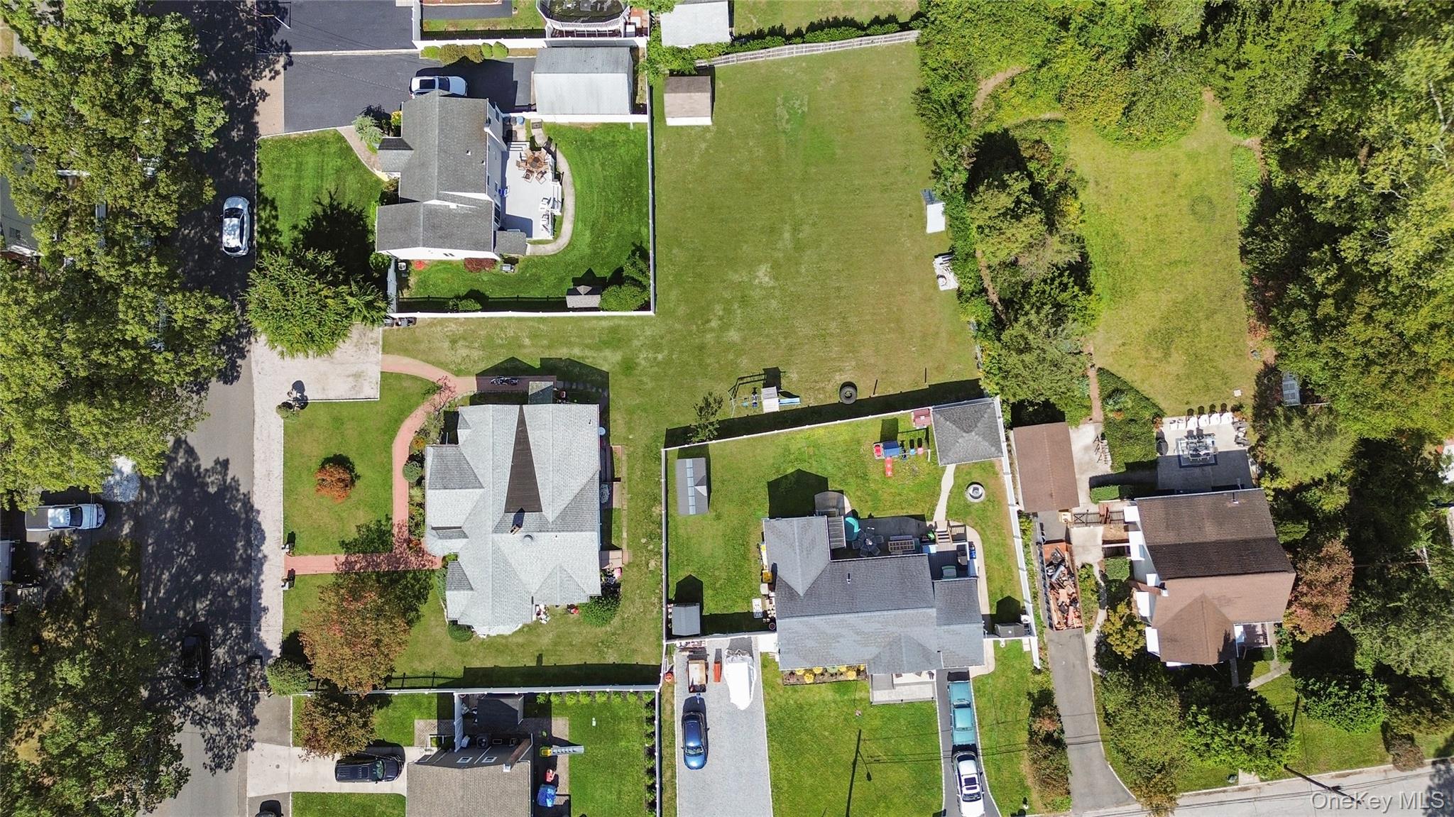 87 Whitman Avenue, Islip, NY 11751