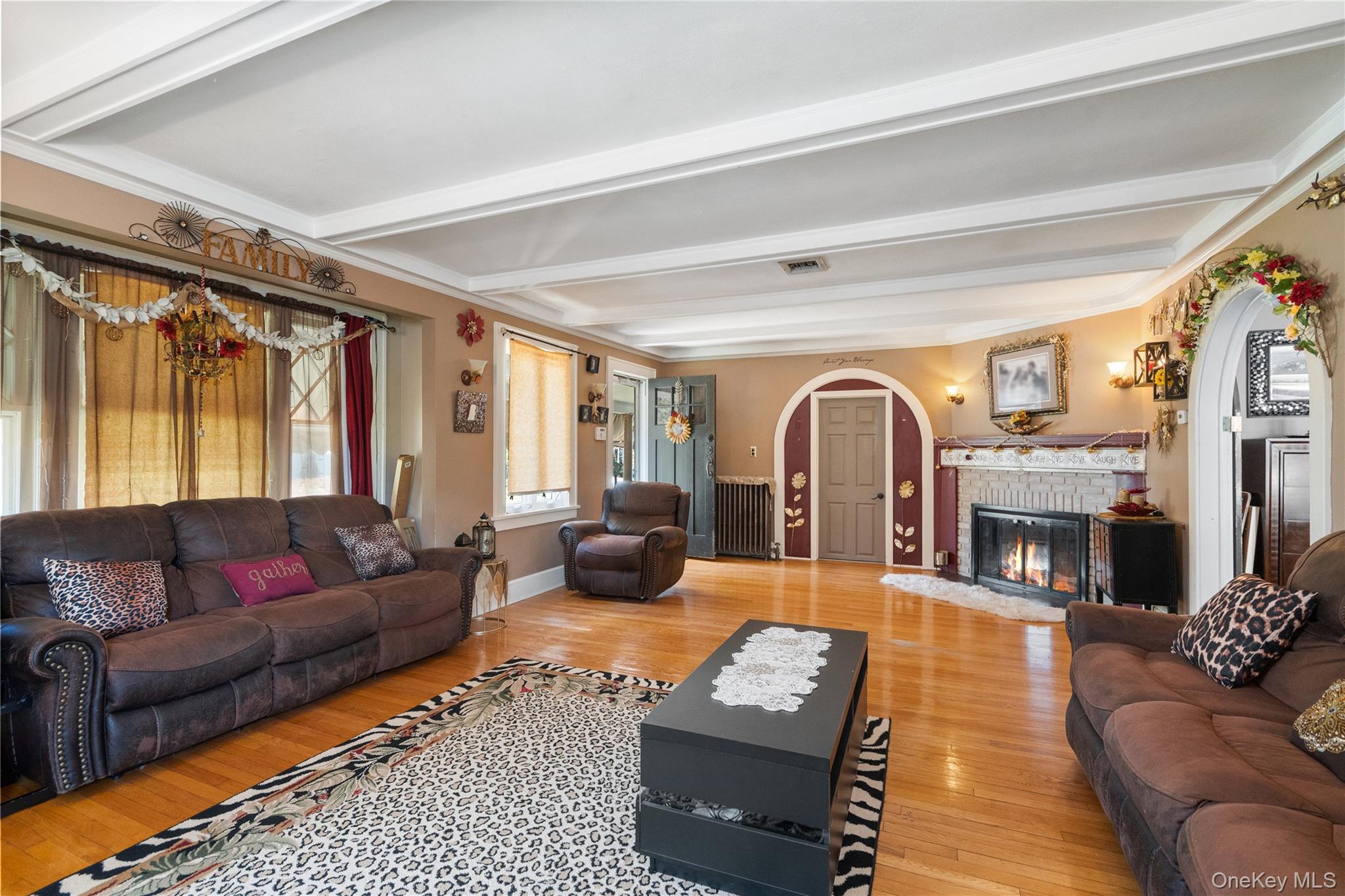 87 Whitman Avenue, Islip, NY 11751