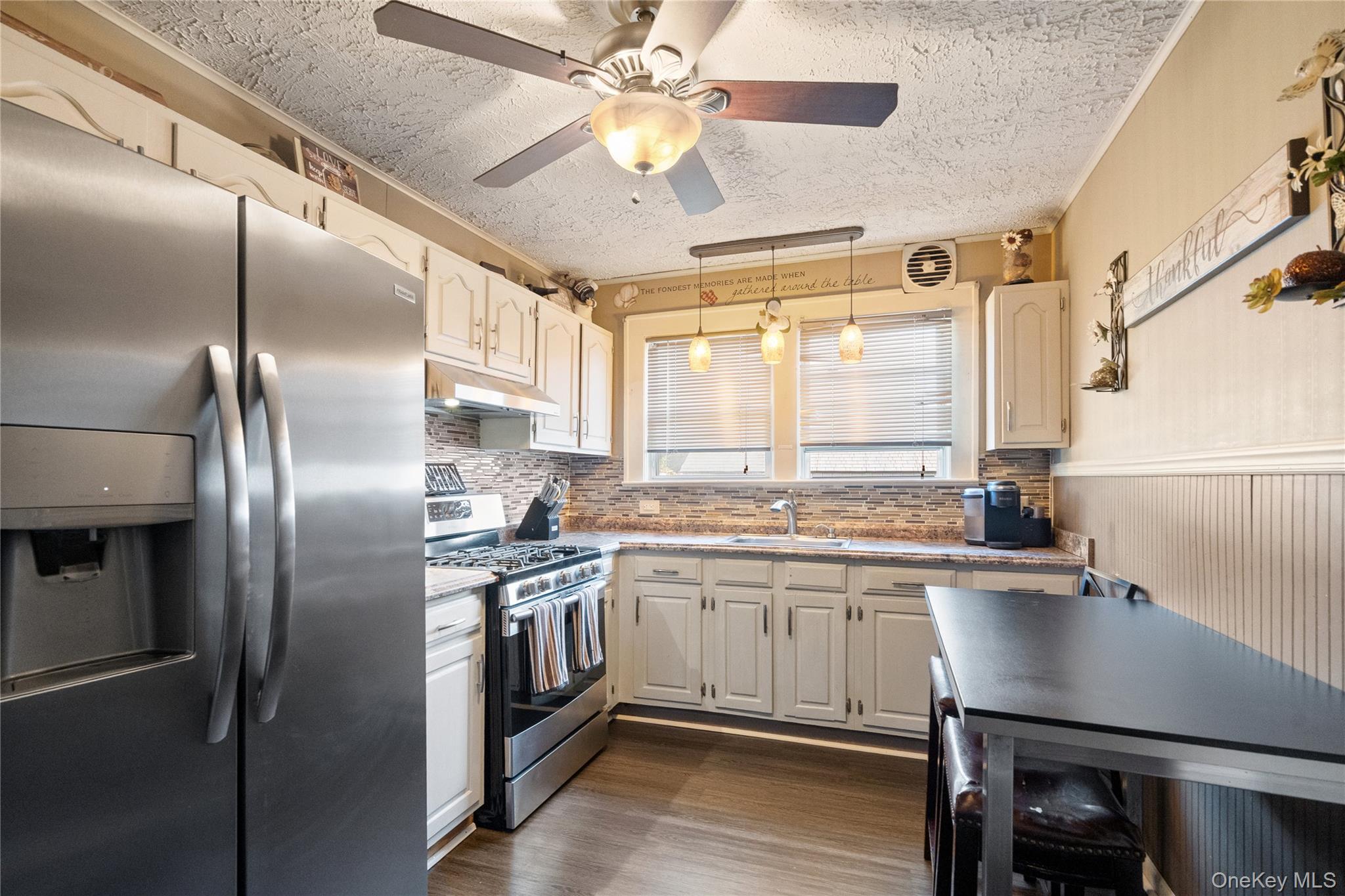 87 Whitman Avenue, Islip, NY 11751