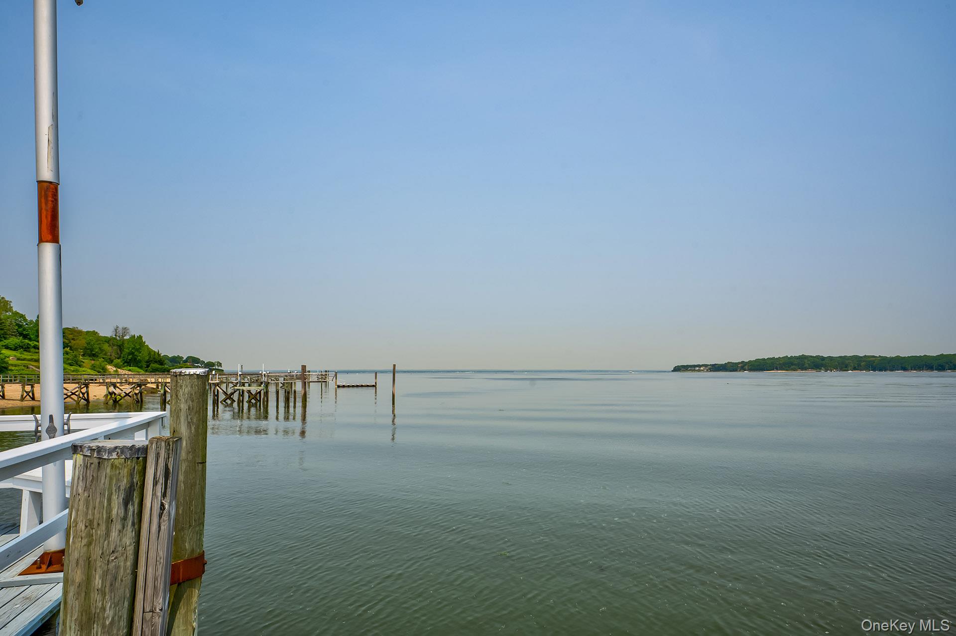 262 Harbor Acres Road, Port Washington, NY 11050