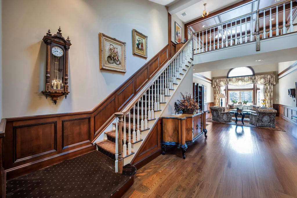 123 Fairway View Drive, Commack, NY 11725