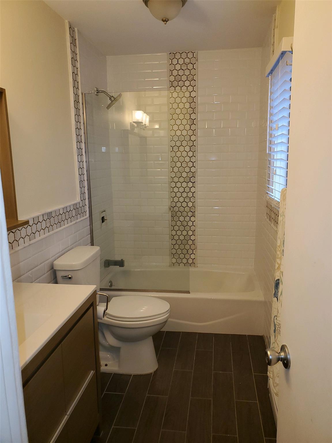 437 Dehnhoff Walk, Ocean Beach, NY 11770