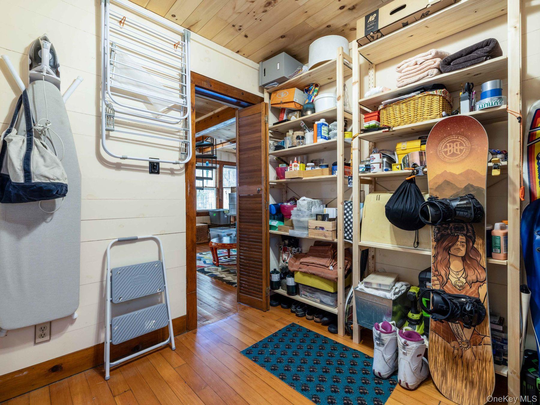 1232 Route 990 V, Gilboa, NY 12076