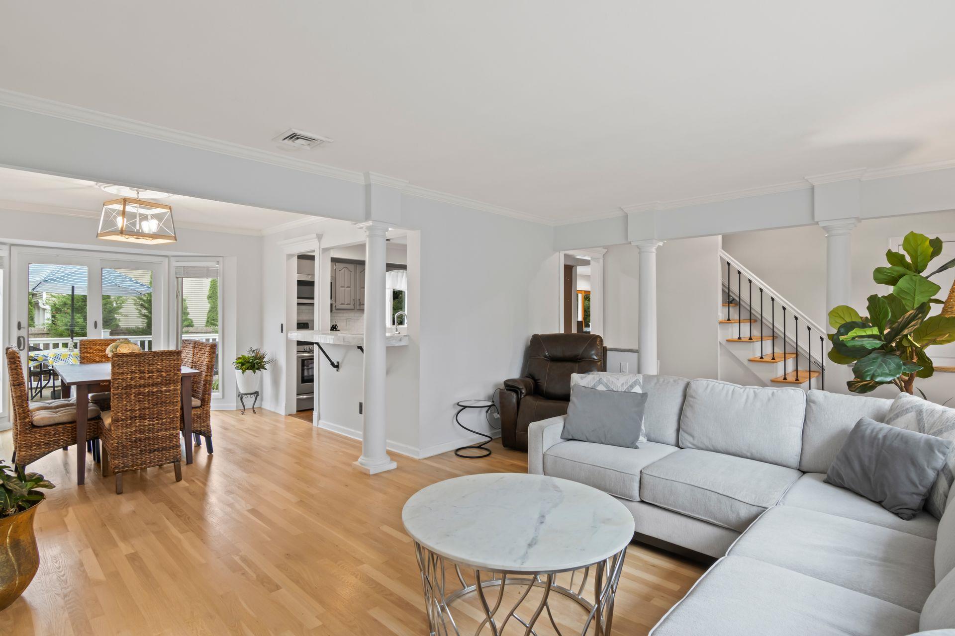 233 4th Street, Saint James, NY 11780