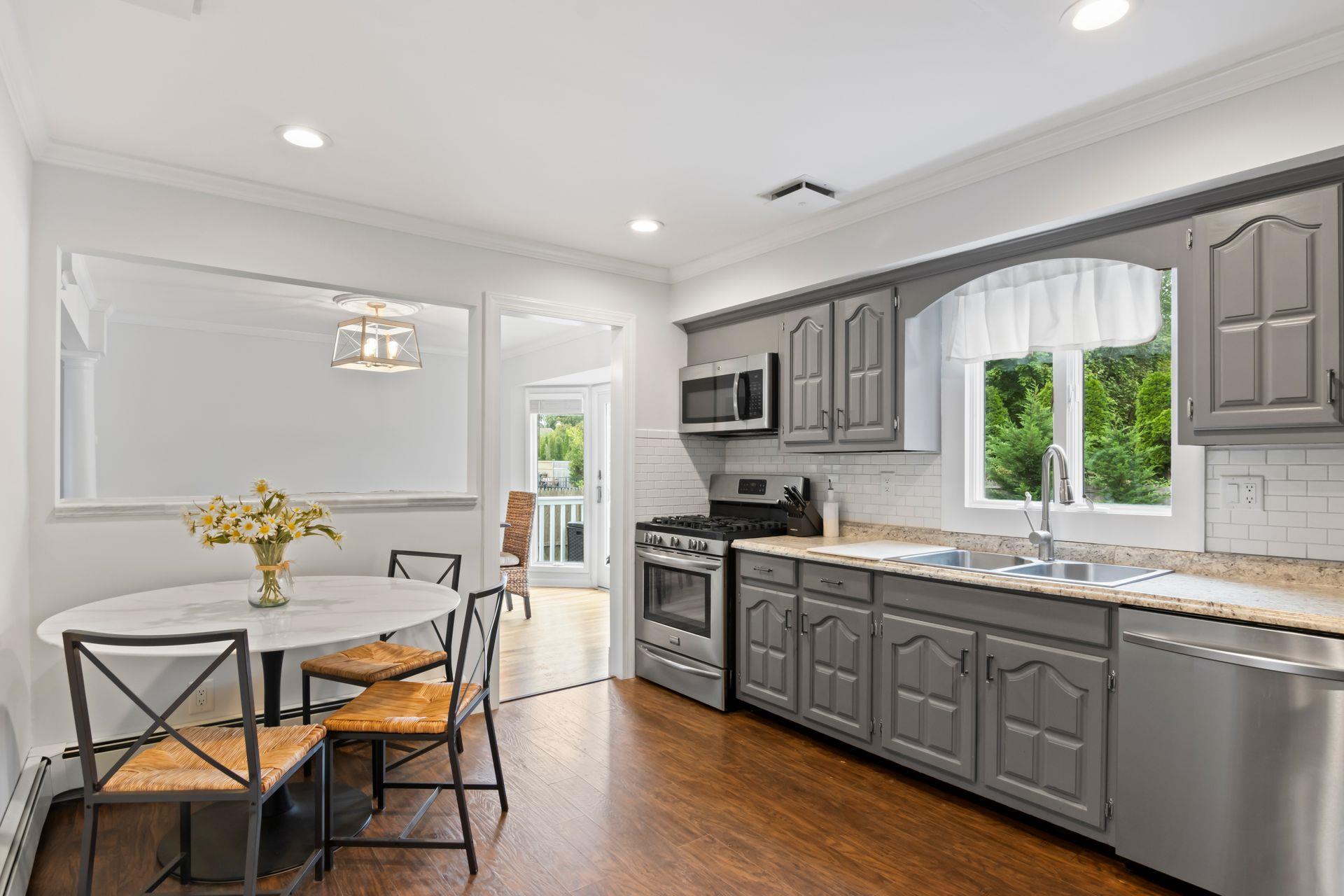 233 4th Street, Saint James, NY 11780