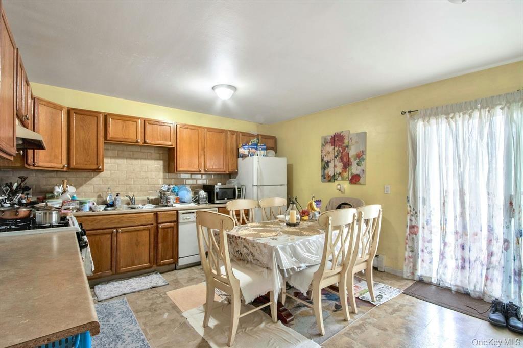 2740 South Road # G11, Poughkeepsie, NY 12601