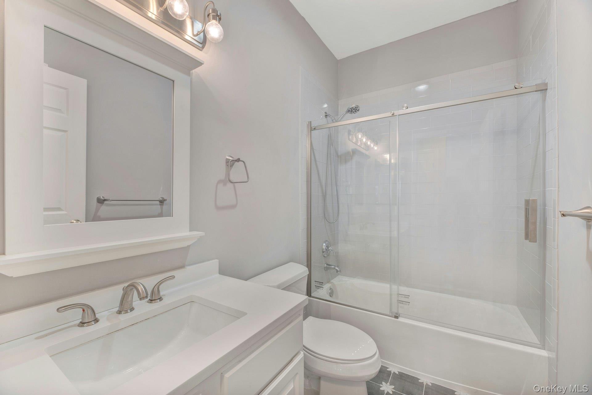 521 Highland Court # 521, Moriches, NY 11955