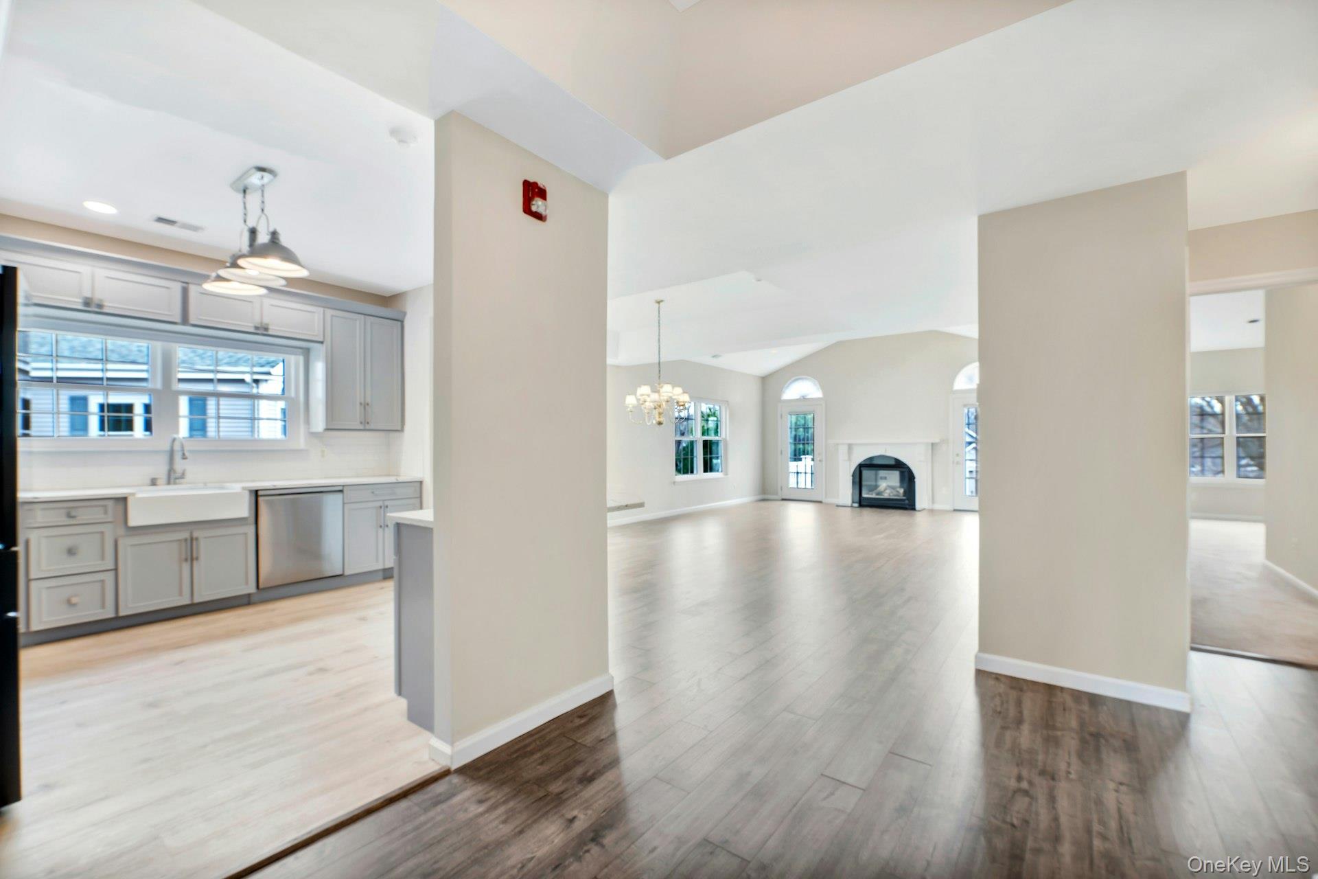 521 Highland Court # 521, Moriches, NY 11955