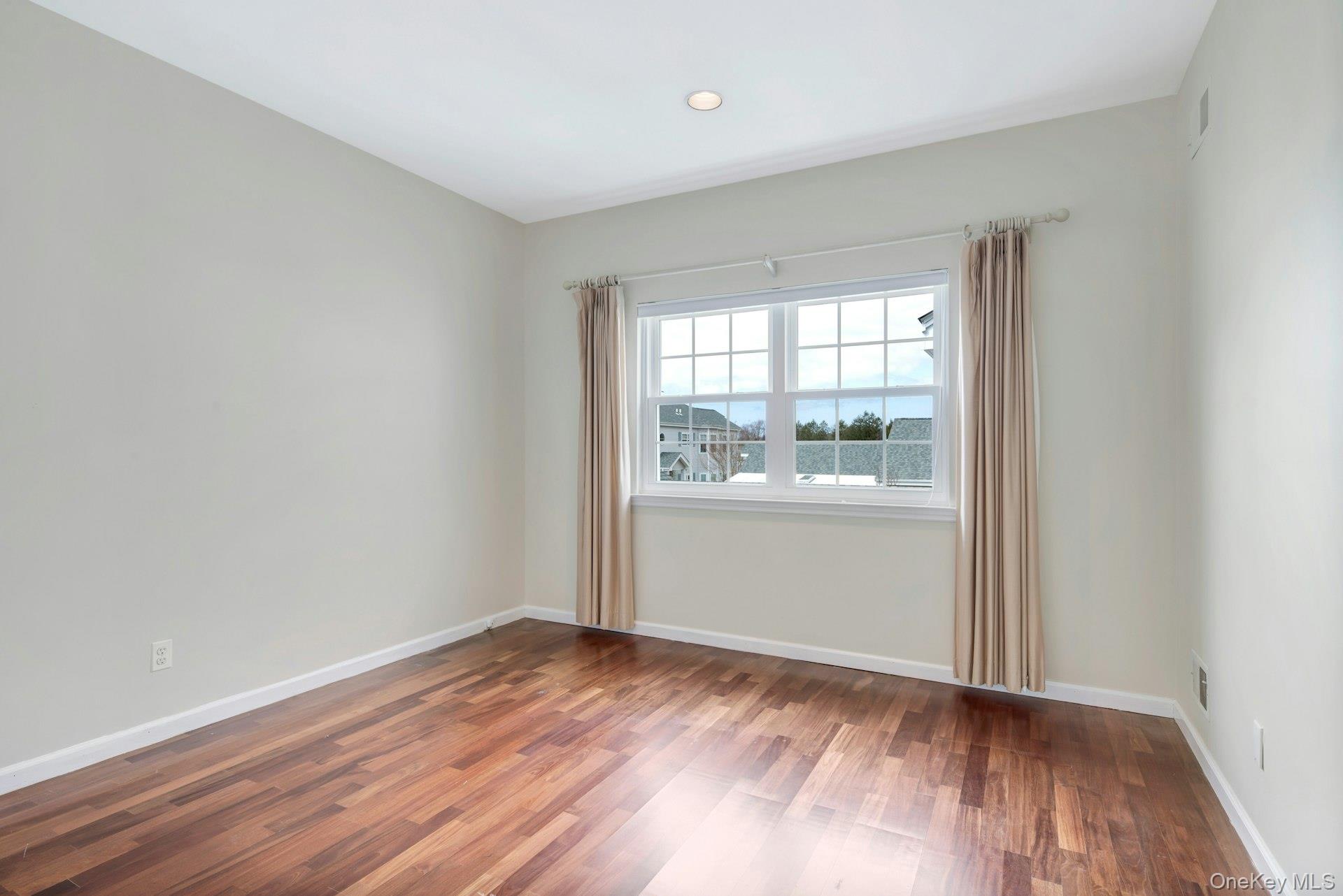 521 Highland Court # 521, Moriches, NY 11955