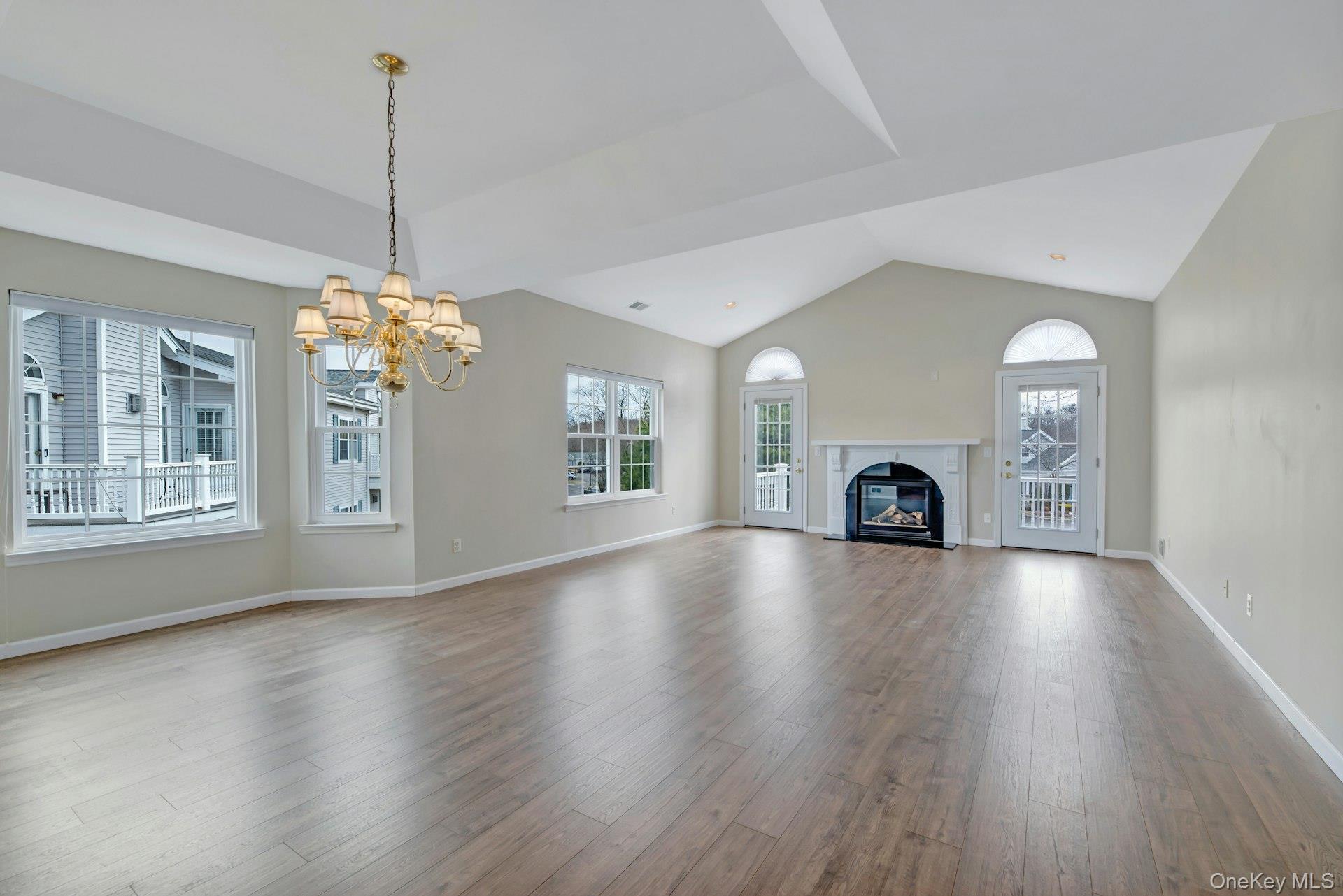 521 Highland Court # 521, Moriches, NY 11955