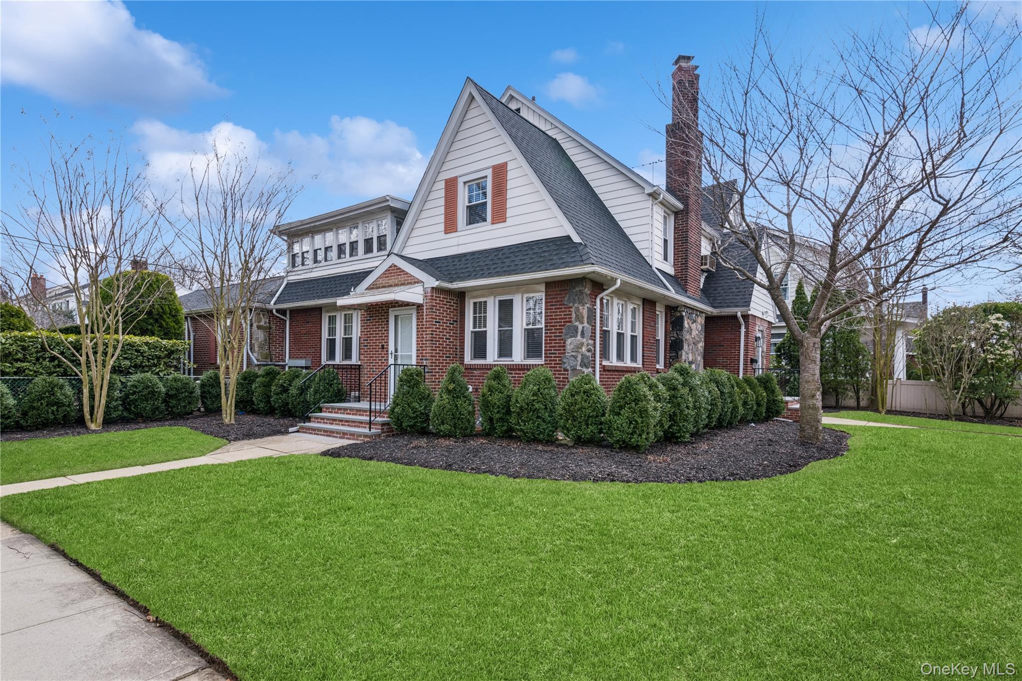 363 Hempstead Avenue, Rockville Centre, NY 11570