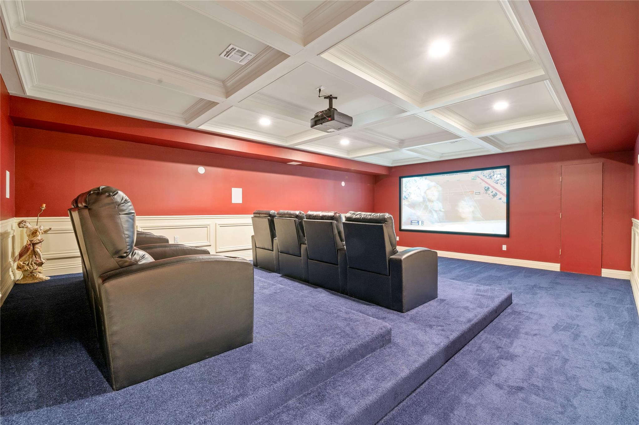 8 Tatem Way, Old Westbury, NY 11568