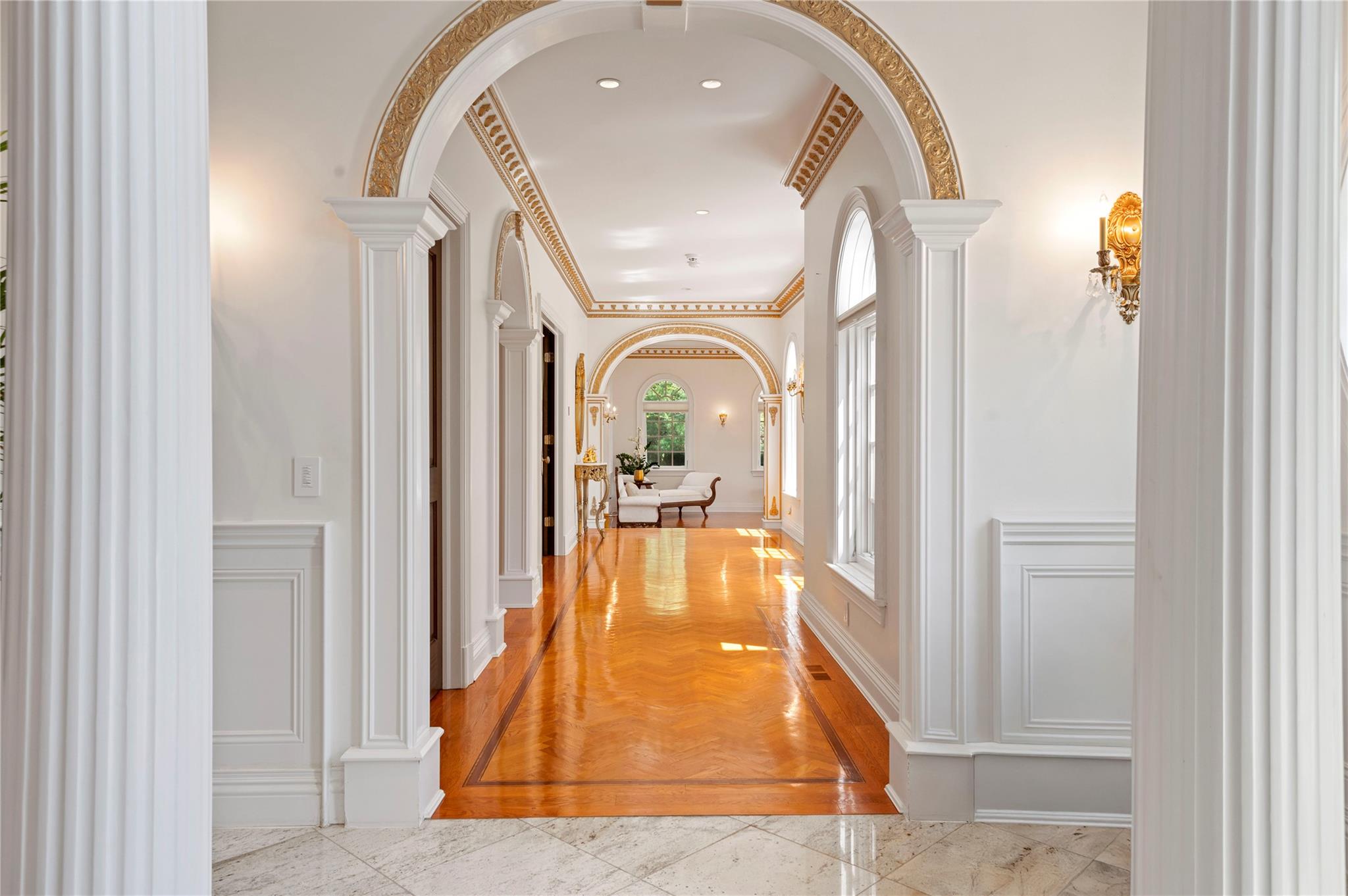 8 Tatem Way, Old Westbury, NY 11568