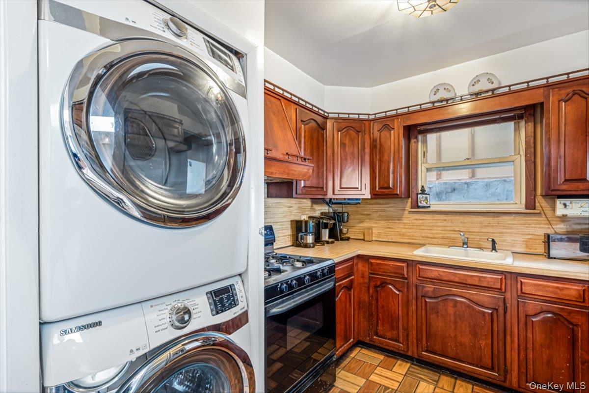 83-18 Parsons Boulevard, Jamaica, NY 11431