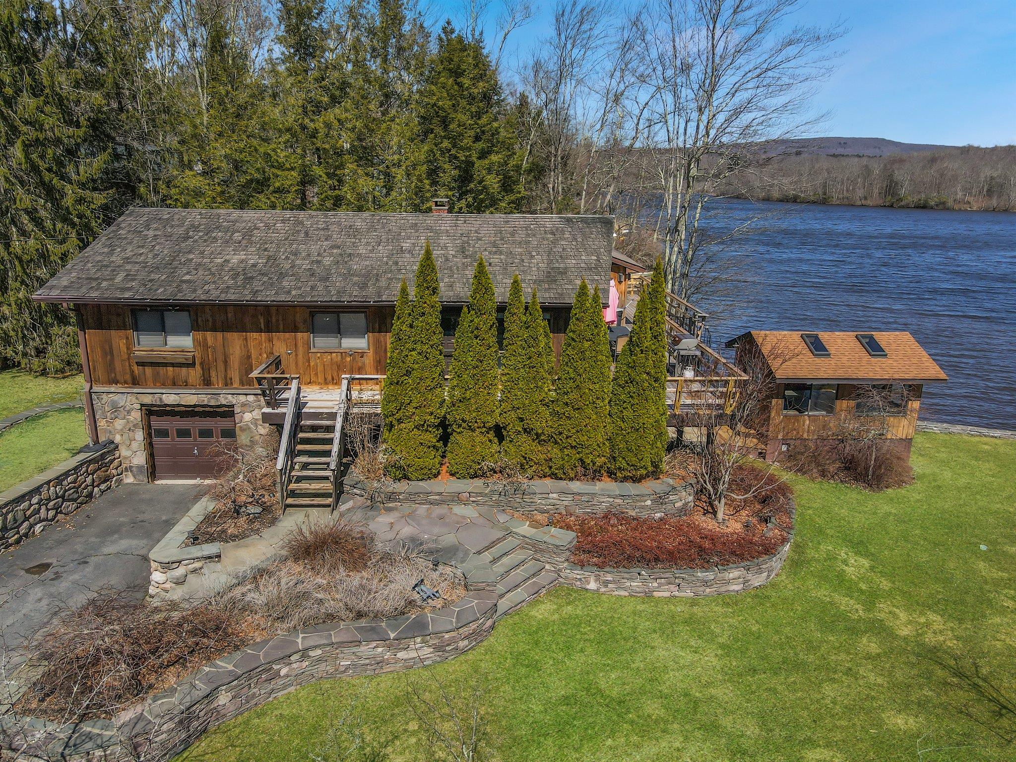 9 Cedar Lane, Swan Lake, NY 12783