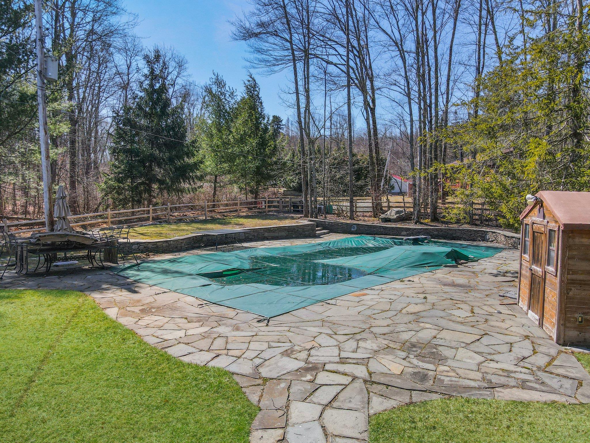 9 Cedar Lane, Swan Lake, NY 12783