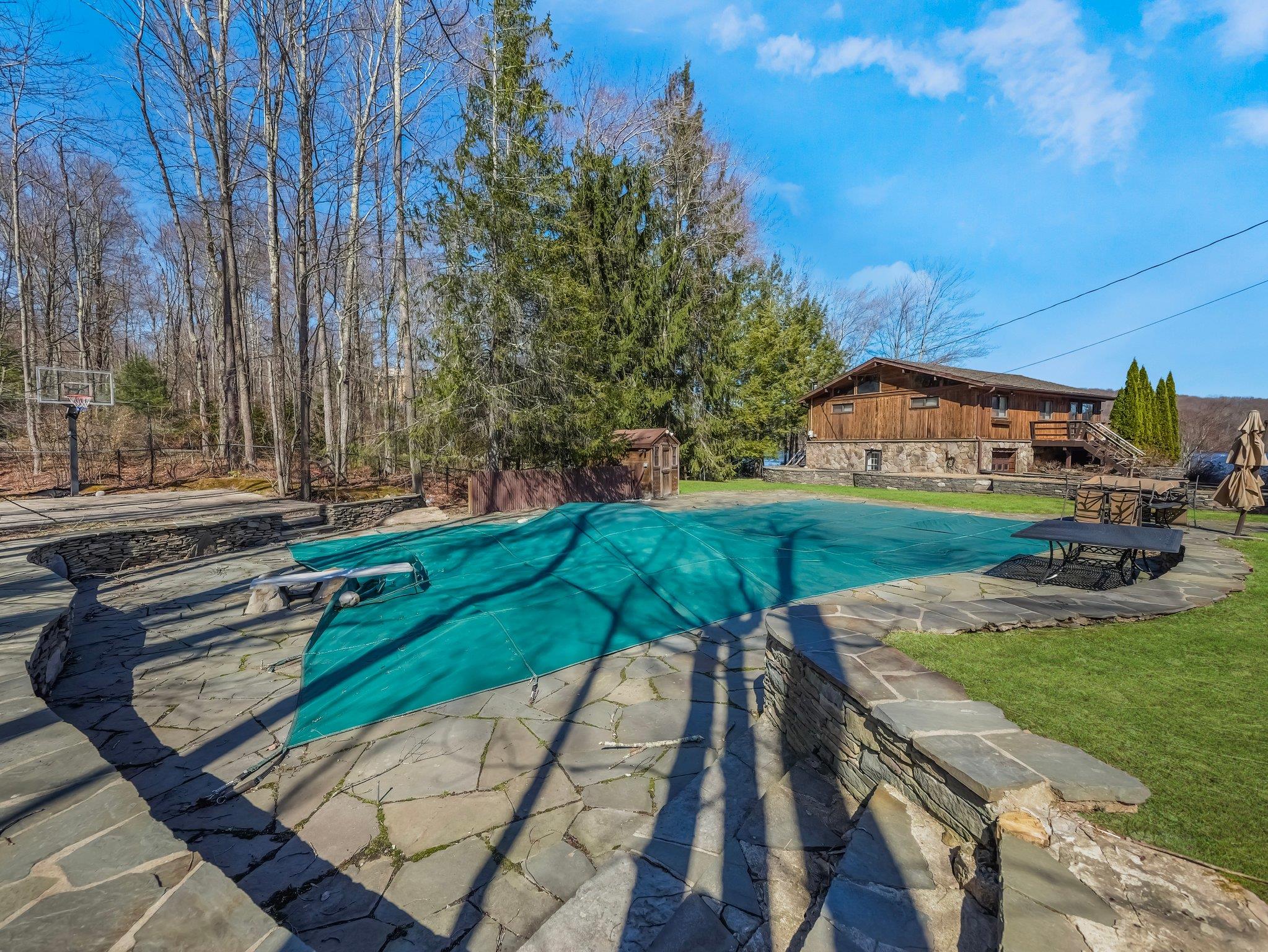 9 Cedar Lane, Swan Lake, NY 12783
