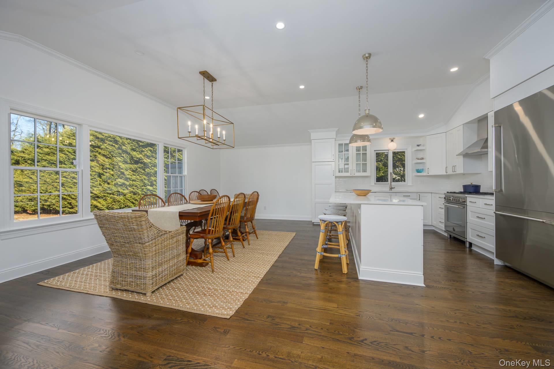 25 Oldfield Road, Southampton, NY 11968