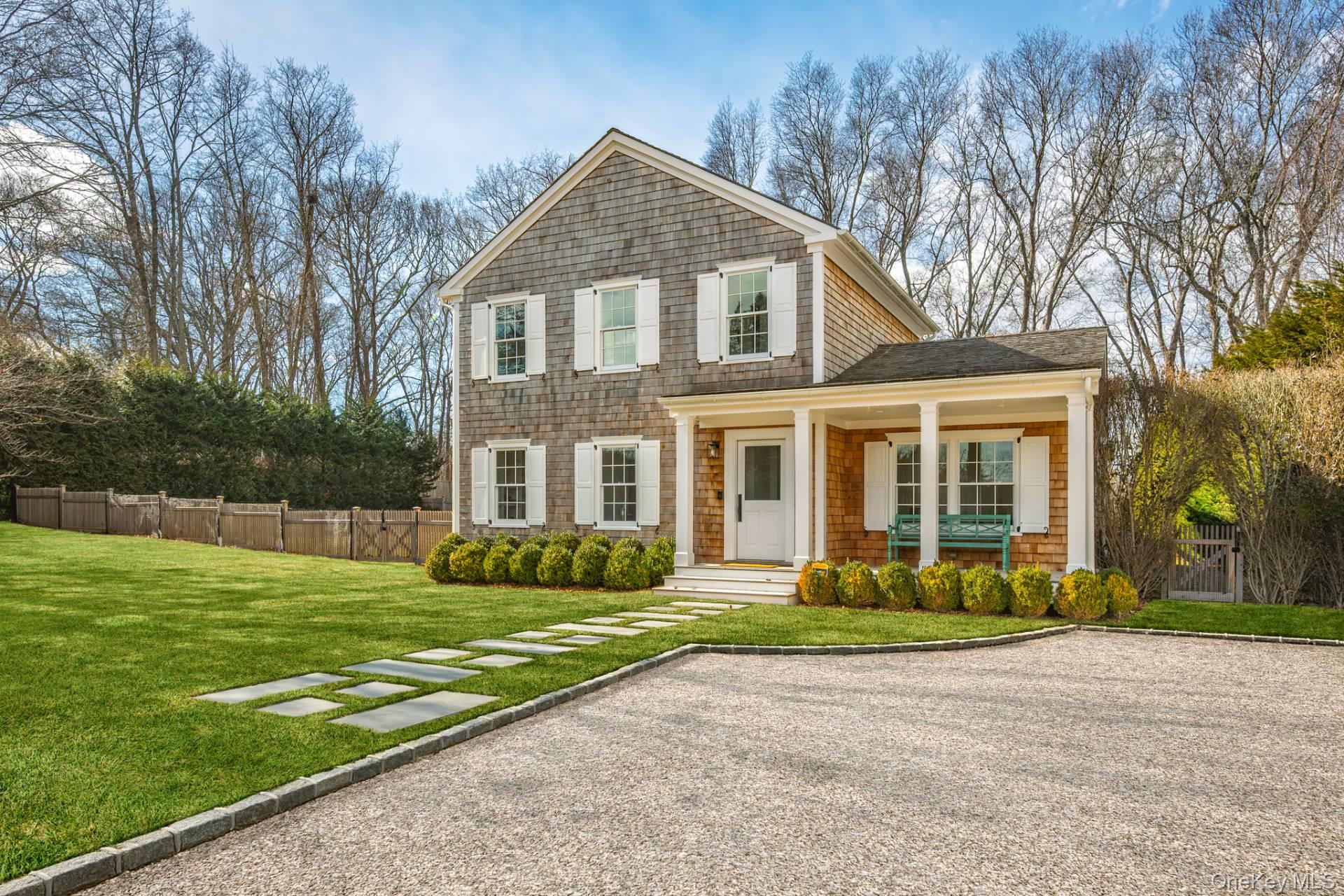 25 Oldfield Road, Southampton, NY 11968