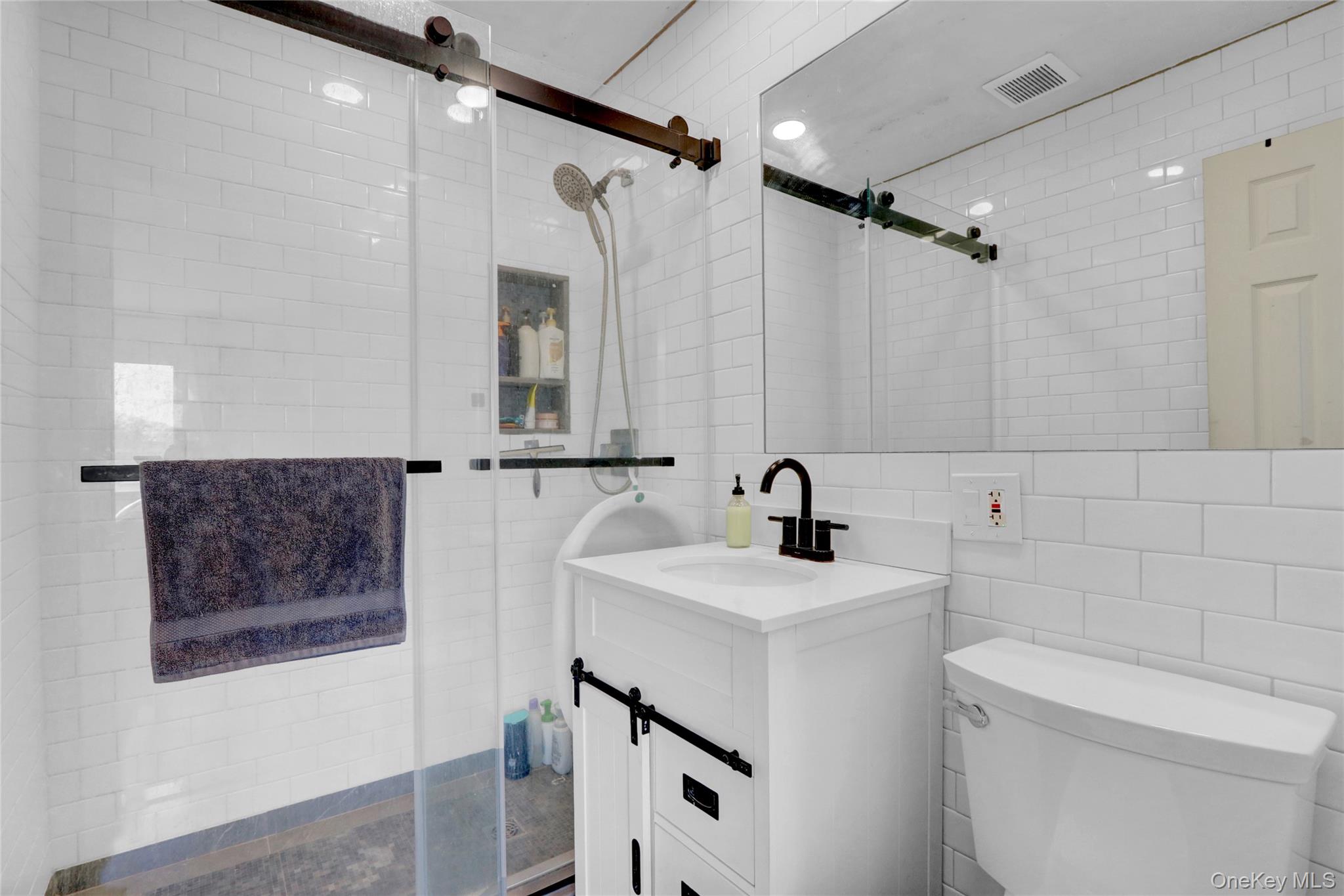 243 Lakeside Trail, Ridge, NY 11961