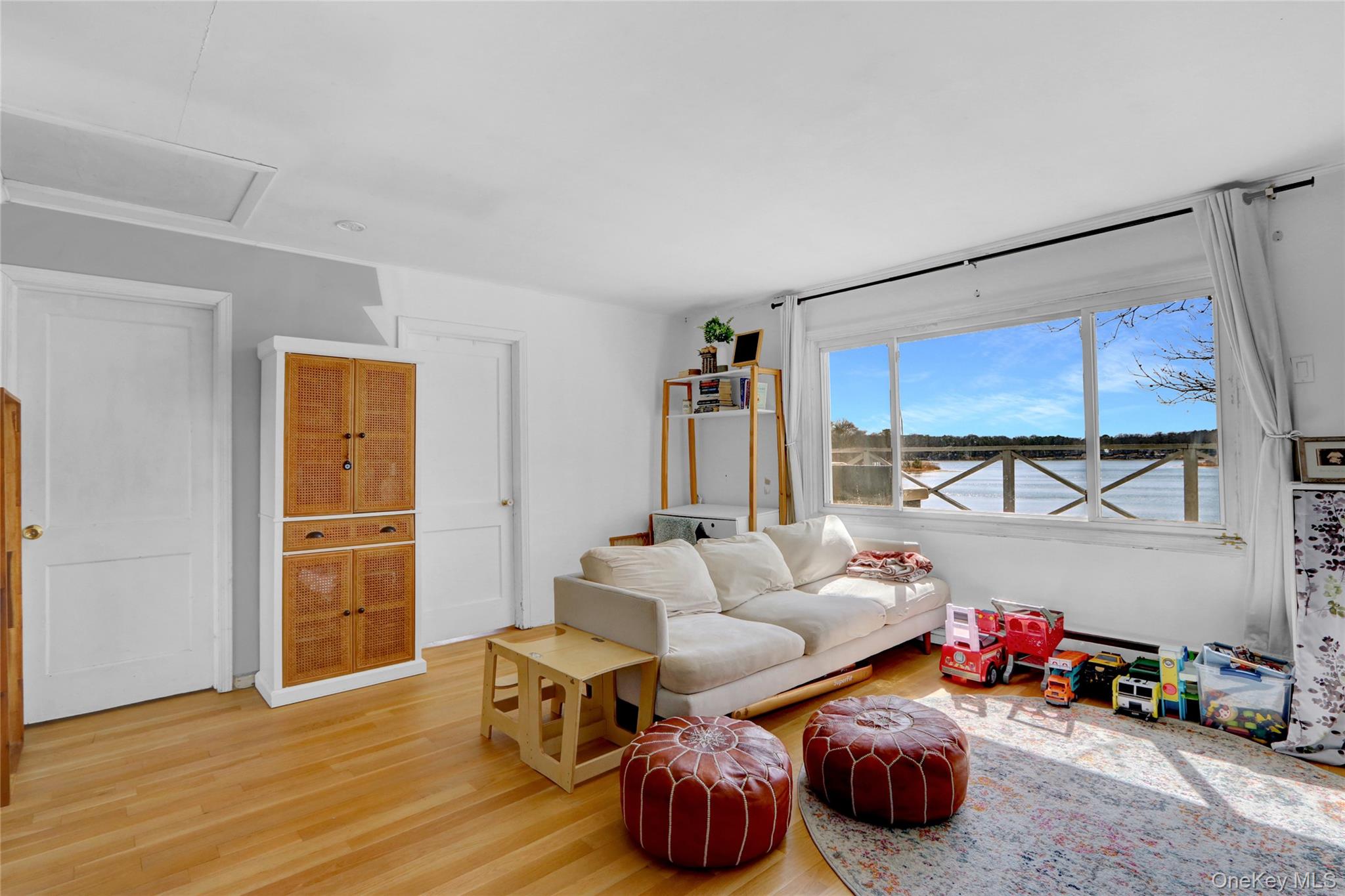 243 Lakeside Trail, Ridge, NY 11961